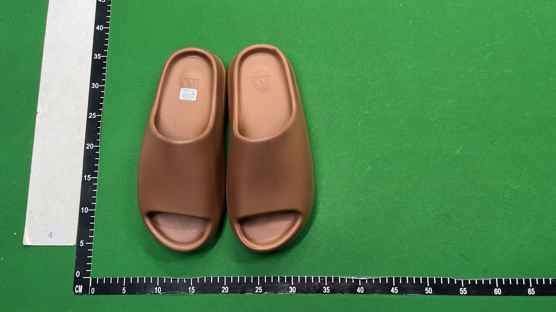Yeezy Slide Cream Beige Unisex Slides FW6345
