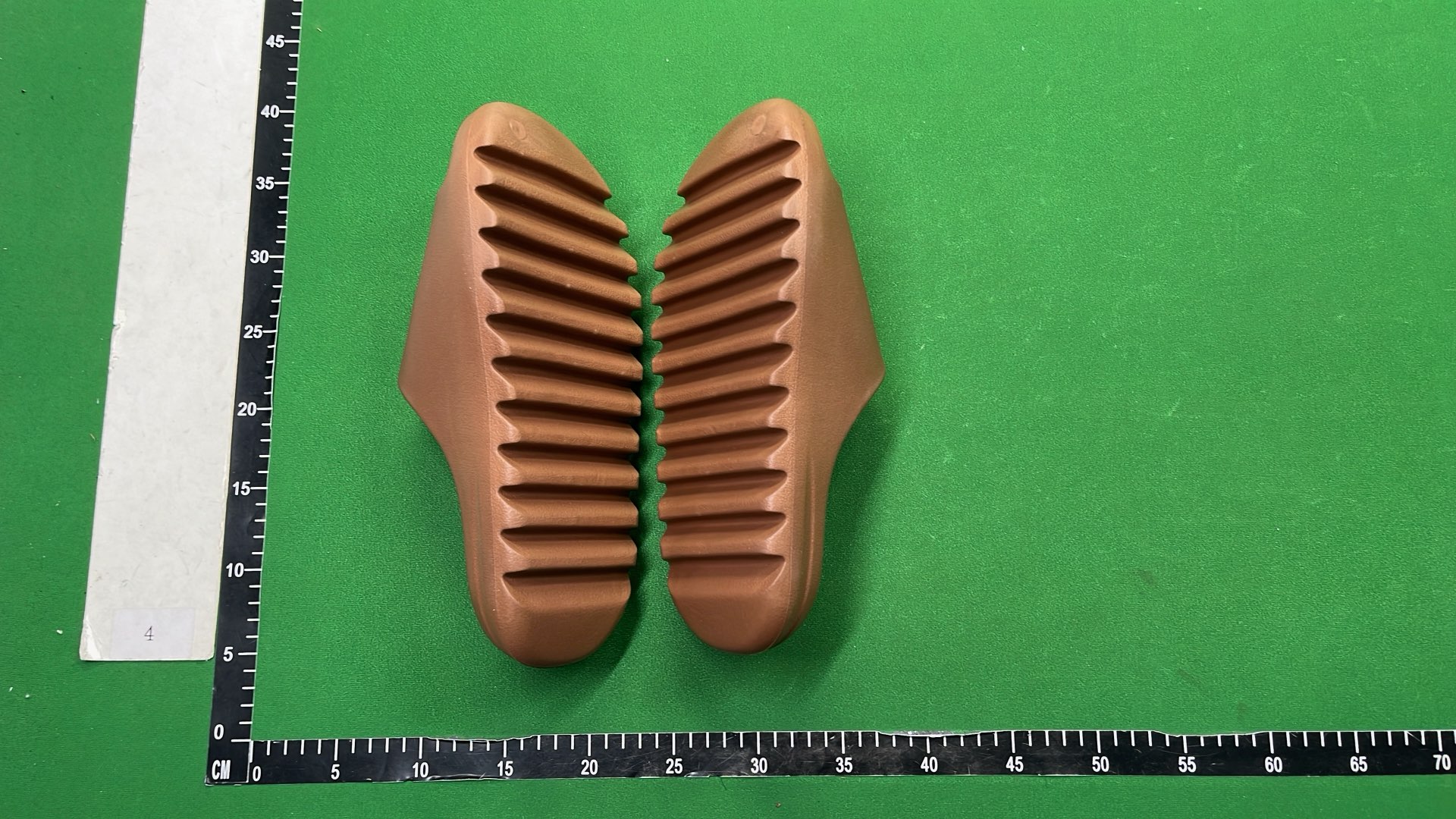 Yeezy Slide Cream Beige Unisex Slides FW6345