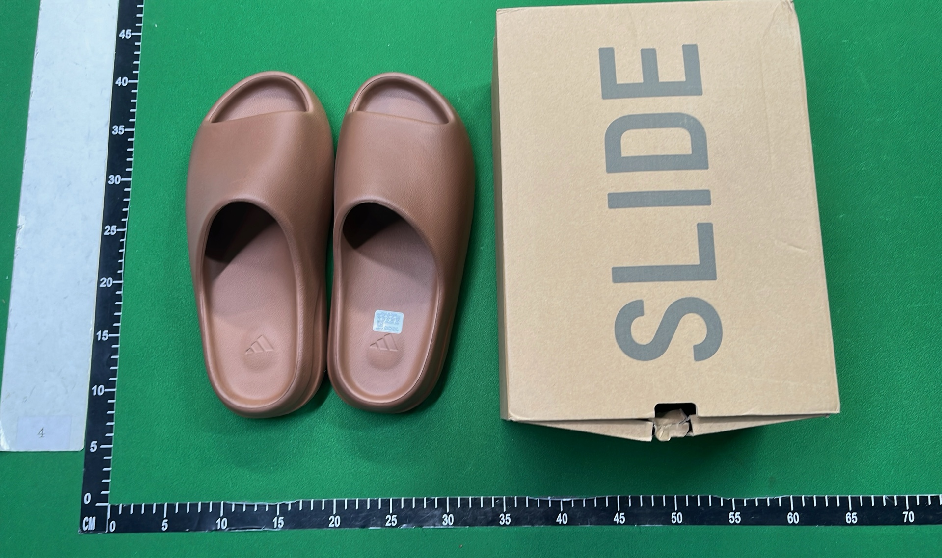 Yeezy Slide Cream Beige Unisex Slides FW6345