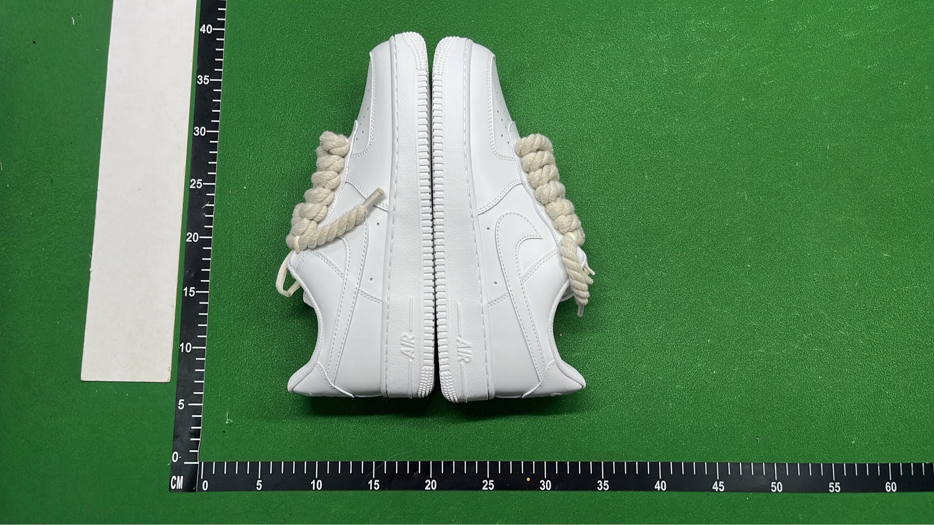 Nike Air Force 1 Low Supreme Collaboration Sneakers