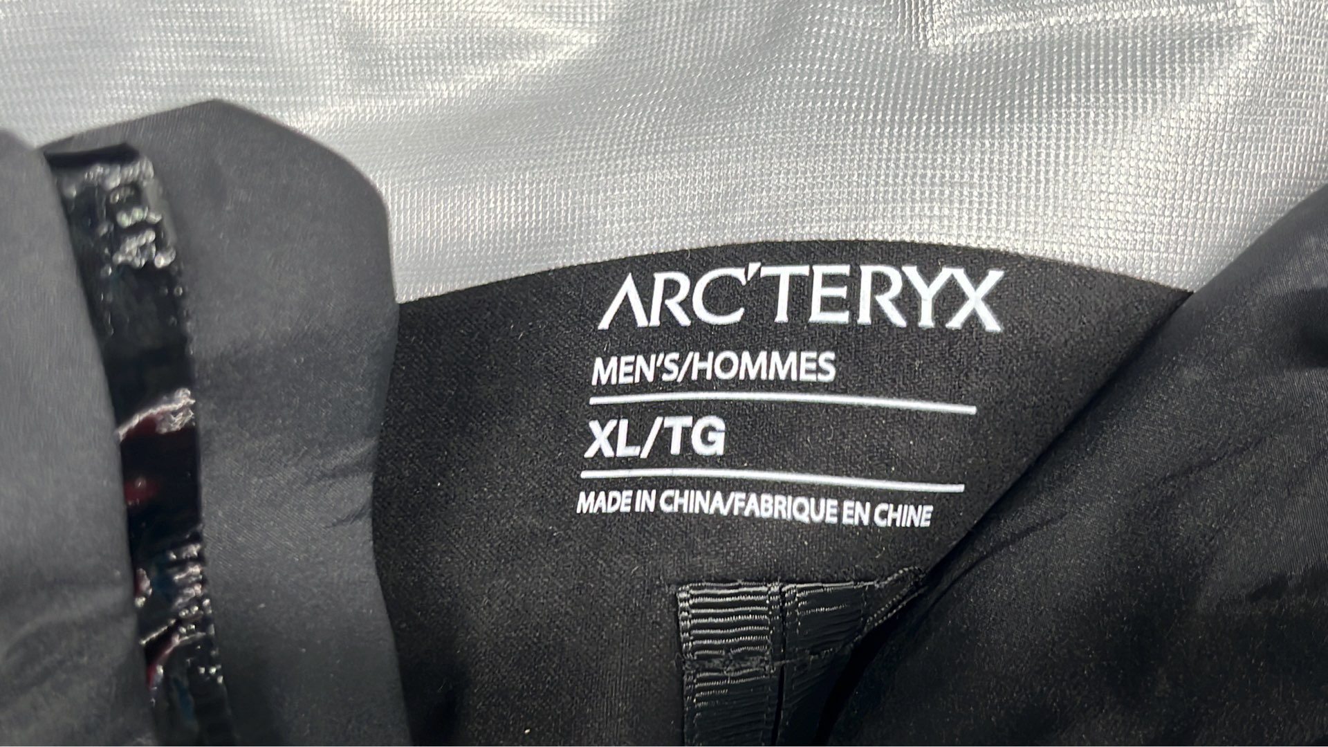 Arc'teryx Men's Black Hooded Jacket