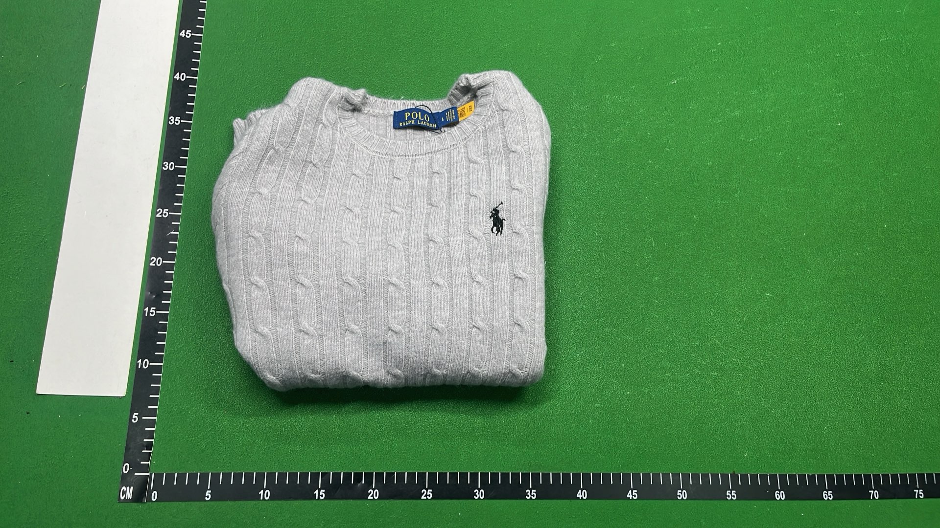 Men's Gray Cable Knit Sweater - Classic Crew Neck Design