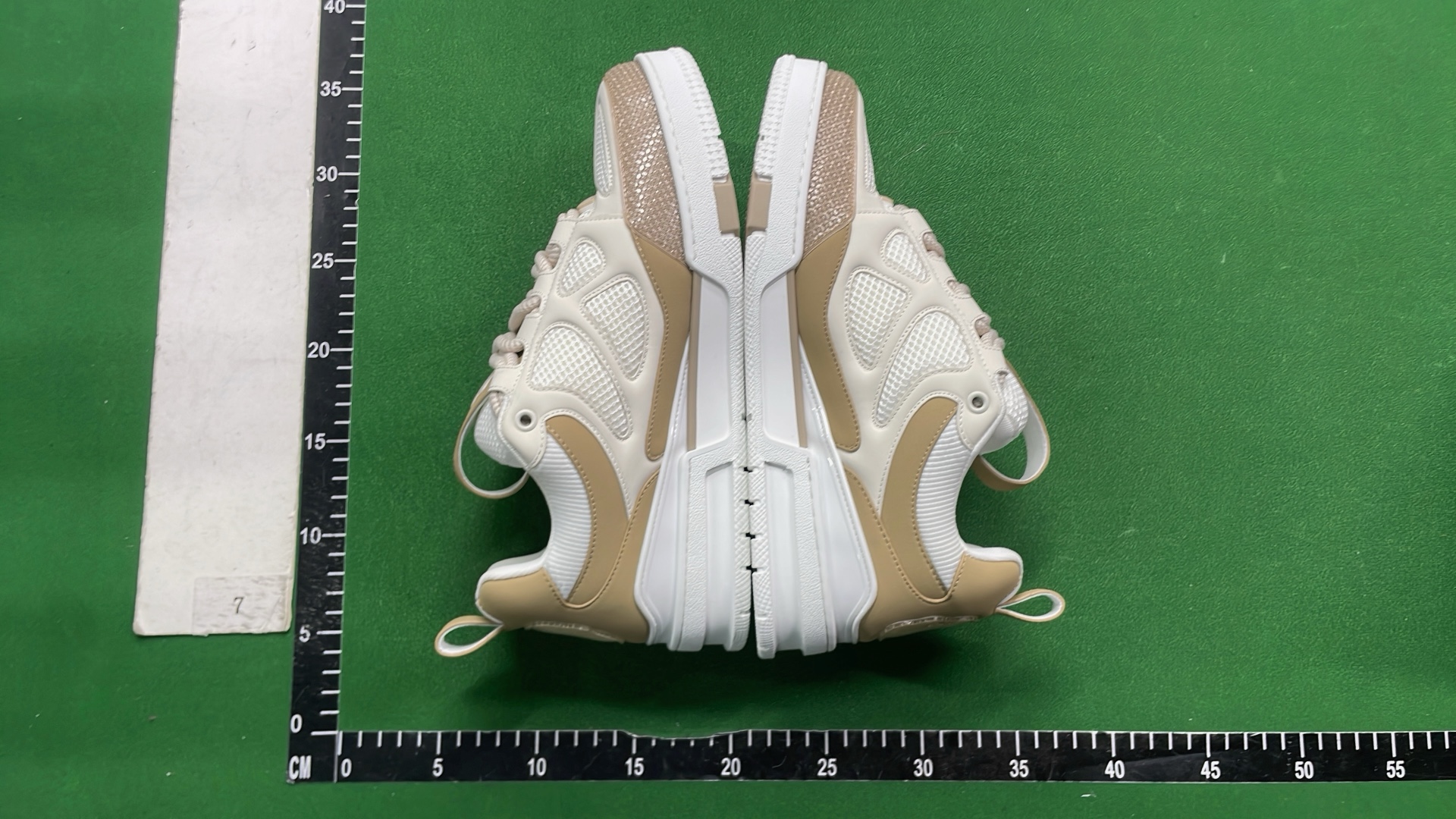 Top-Level Version Lightning Delivery Sneakers for Men and Women