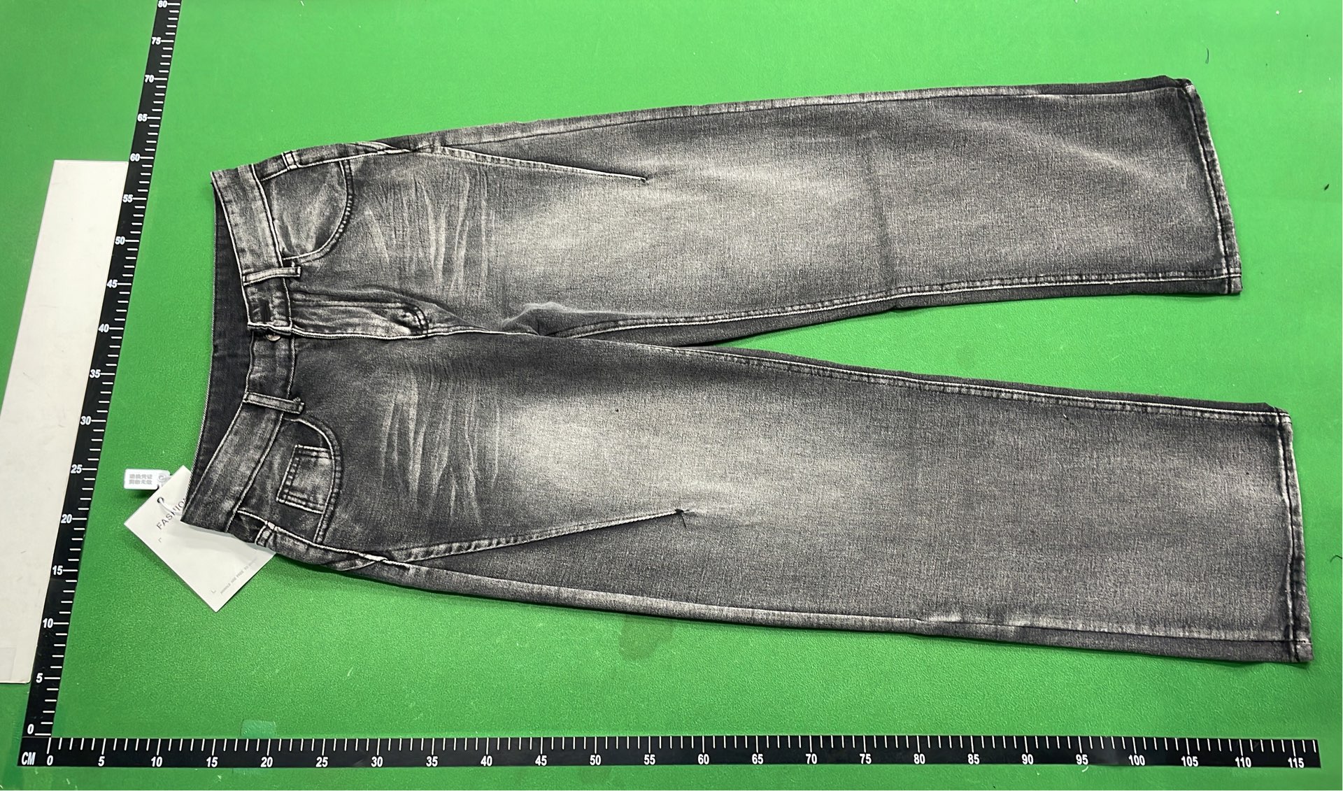 Men's Oversized Gray Zip-Up Hoodie with Relaxed Fit