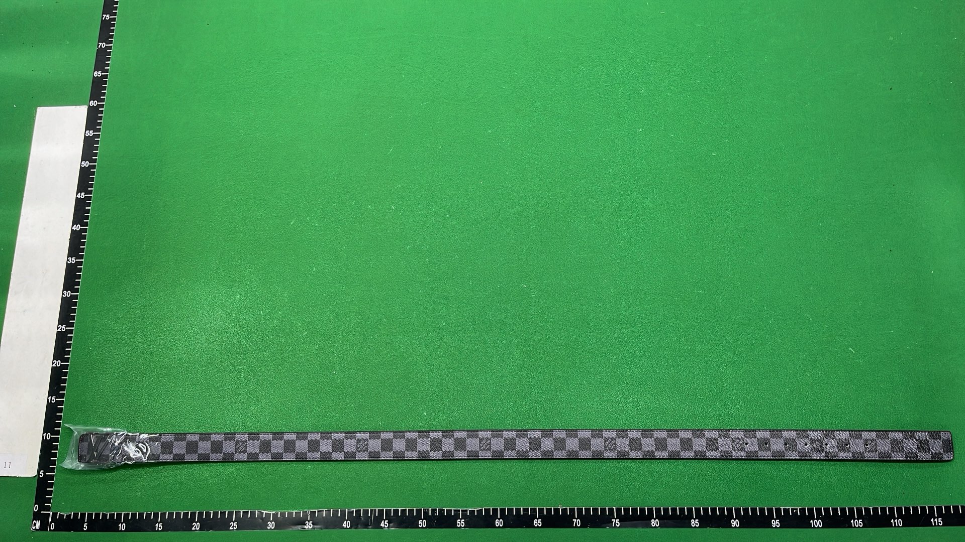 Louis Vuitton Damier Belt with LV Logo Buckle