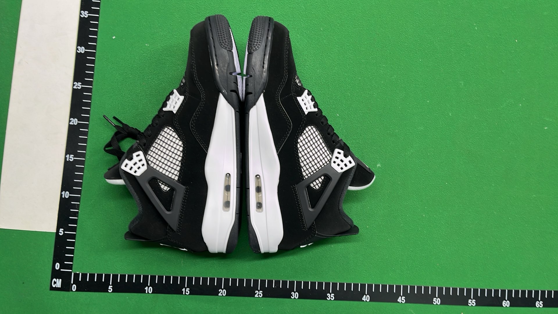 Air Jordan 4 Retro Shoes - Multiple Colorways