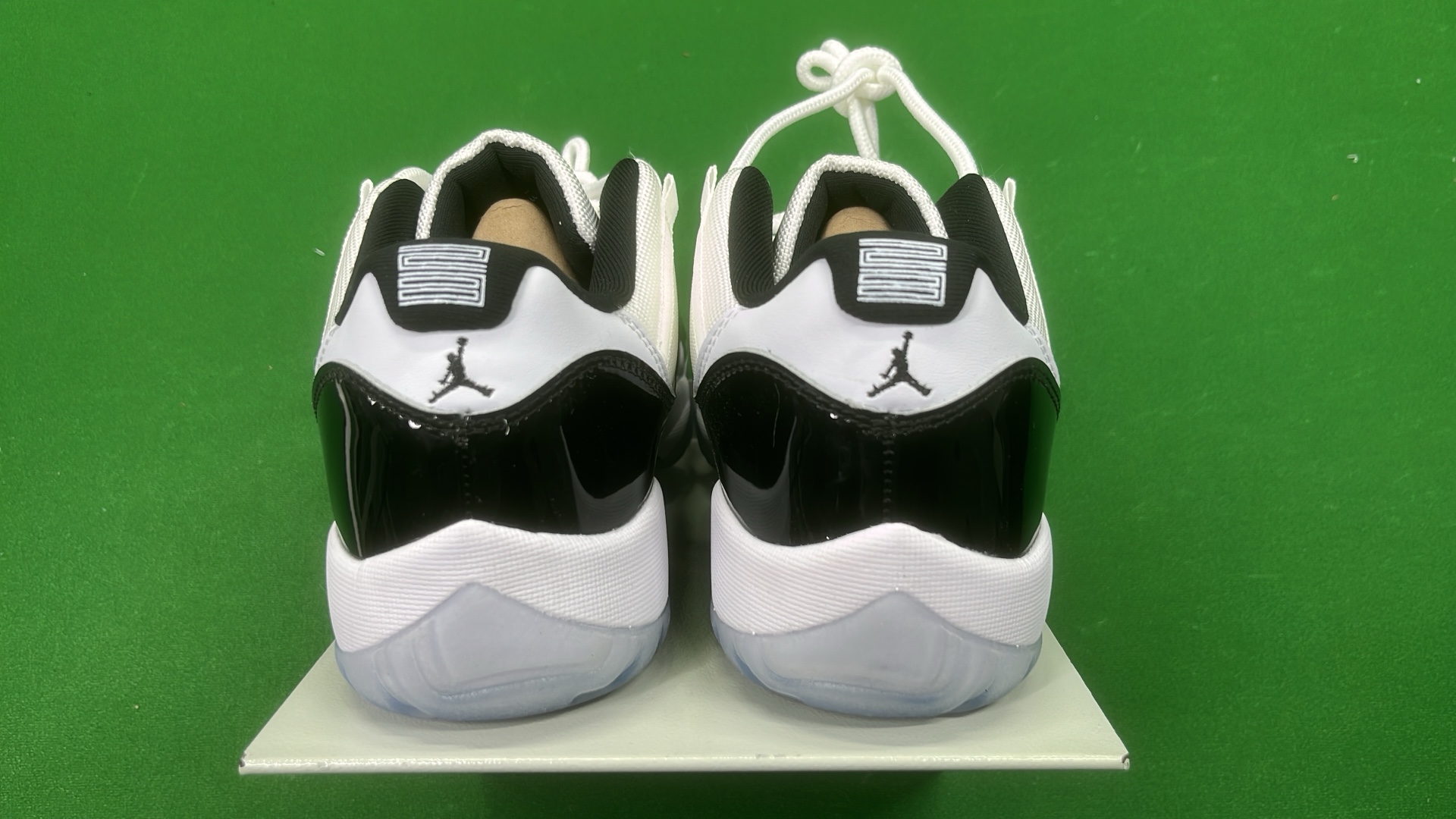 Air Jordan 11 Retro Black White Men's Basketball Shoes