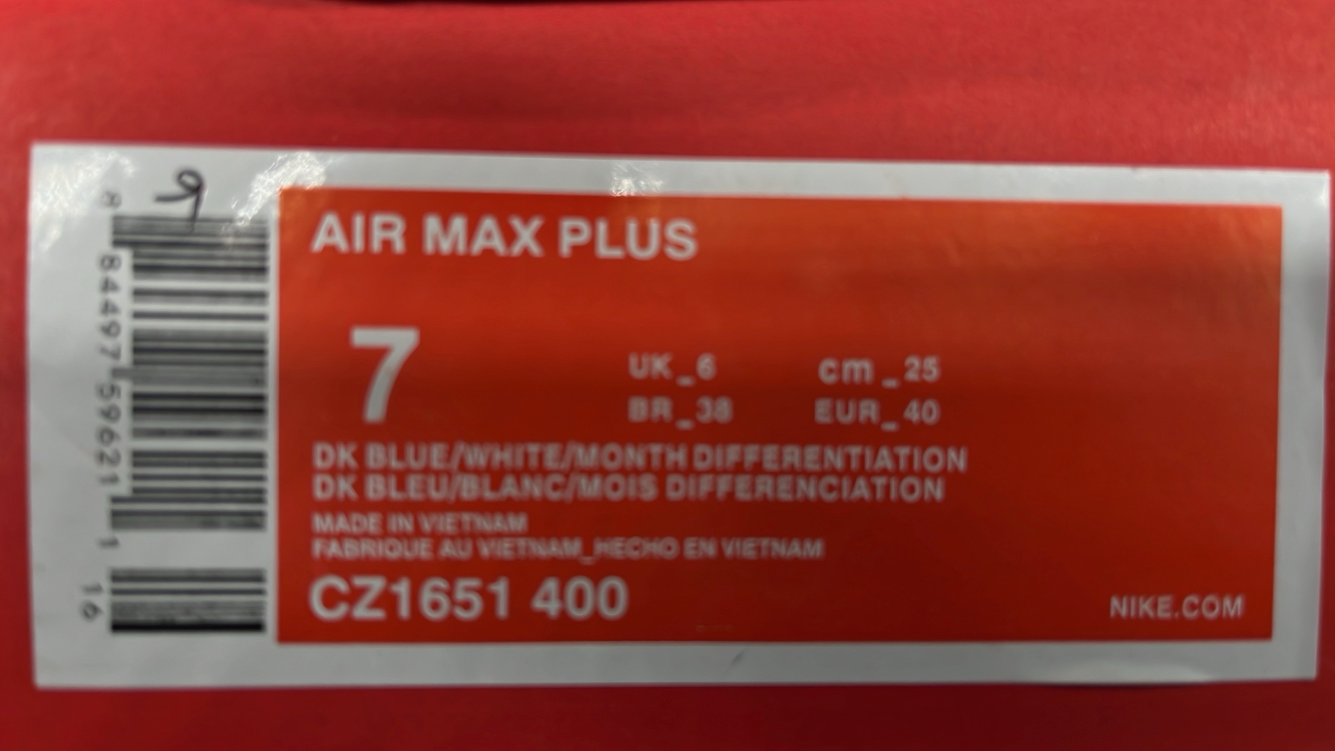 Nike Air Max TN Shoes - Trendy Sneakers for Men and Women