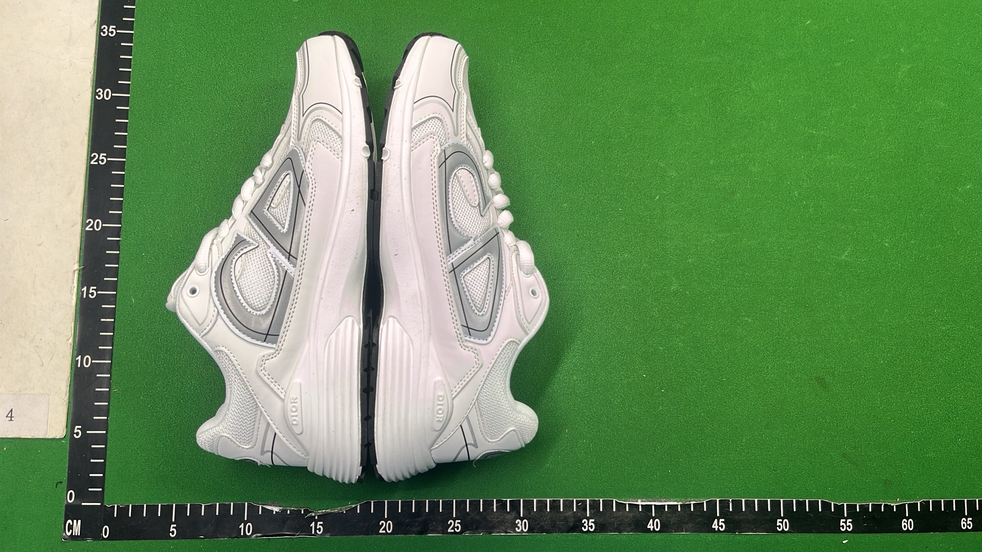 Dior CD Logo Sneakers - Stylish Fashion Running Shoes for Men and Women