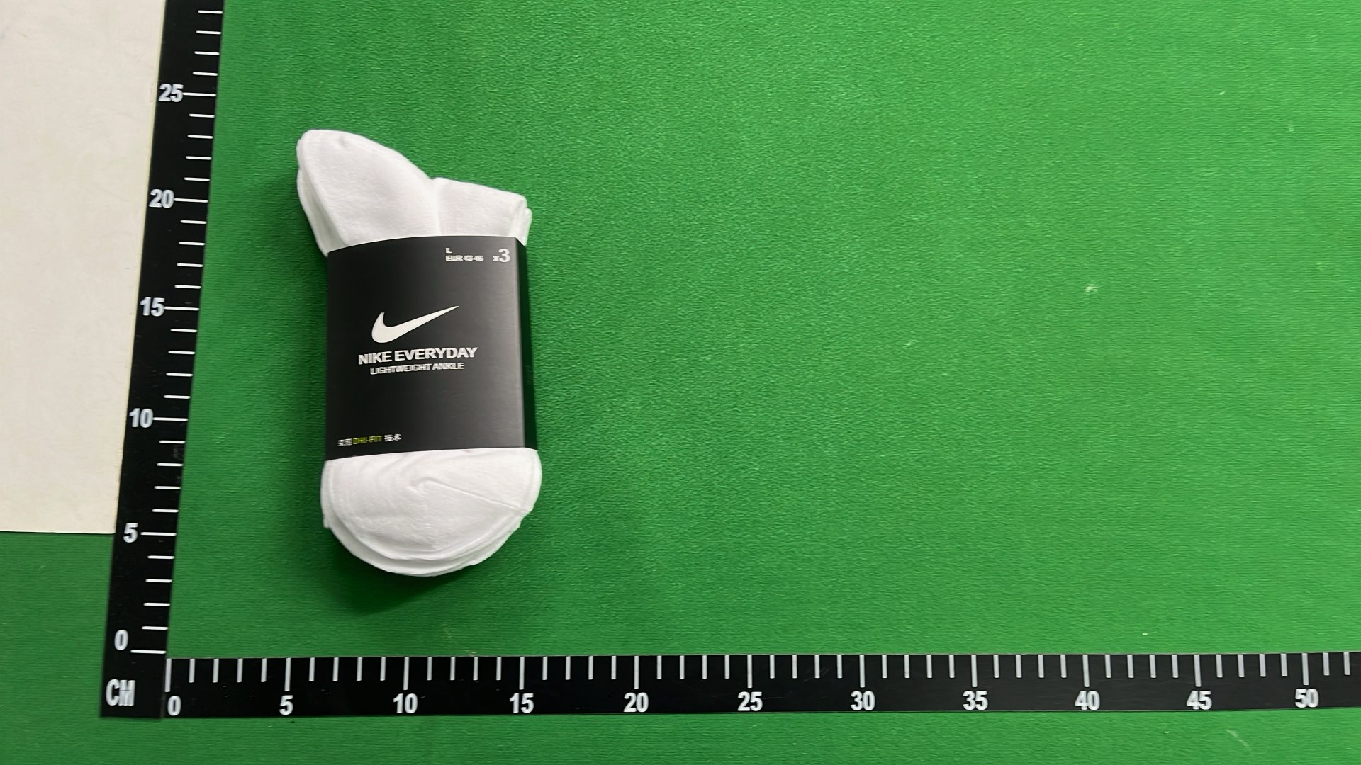 Nike Performance Crew Socks for Men and Women - Durable Athletic Socks