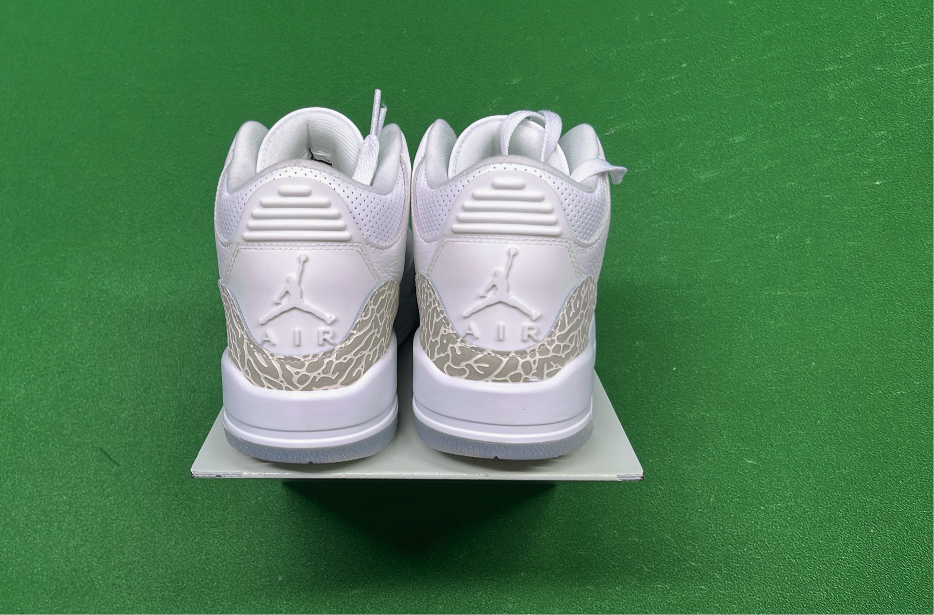Air Jordan 3 Retro Sneakers Collection