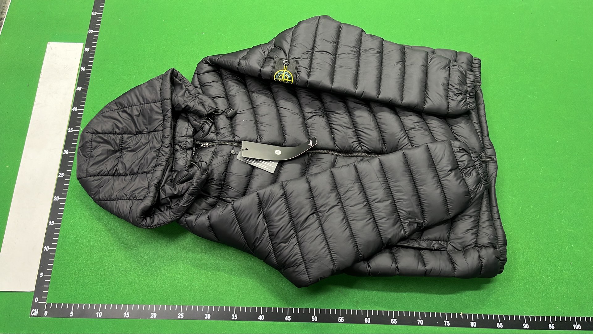 Stone Island Puffer Jackets & Vests Collection