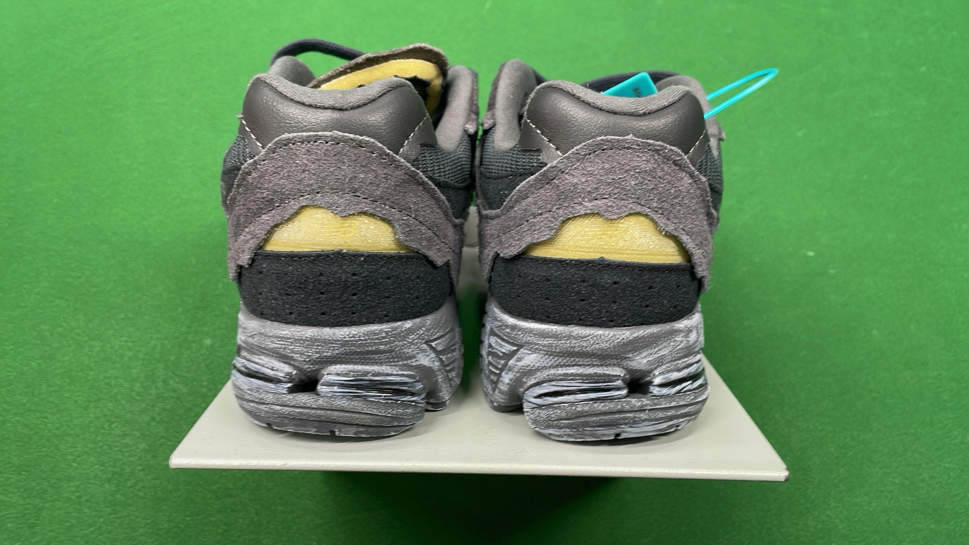 New Balance 2002R Running Shoes - Classic Retro Design