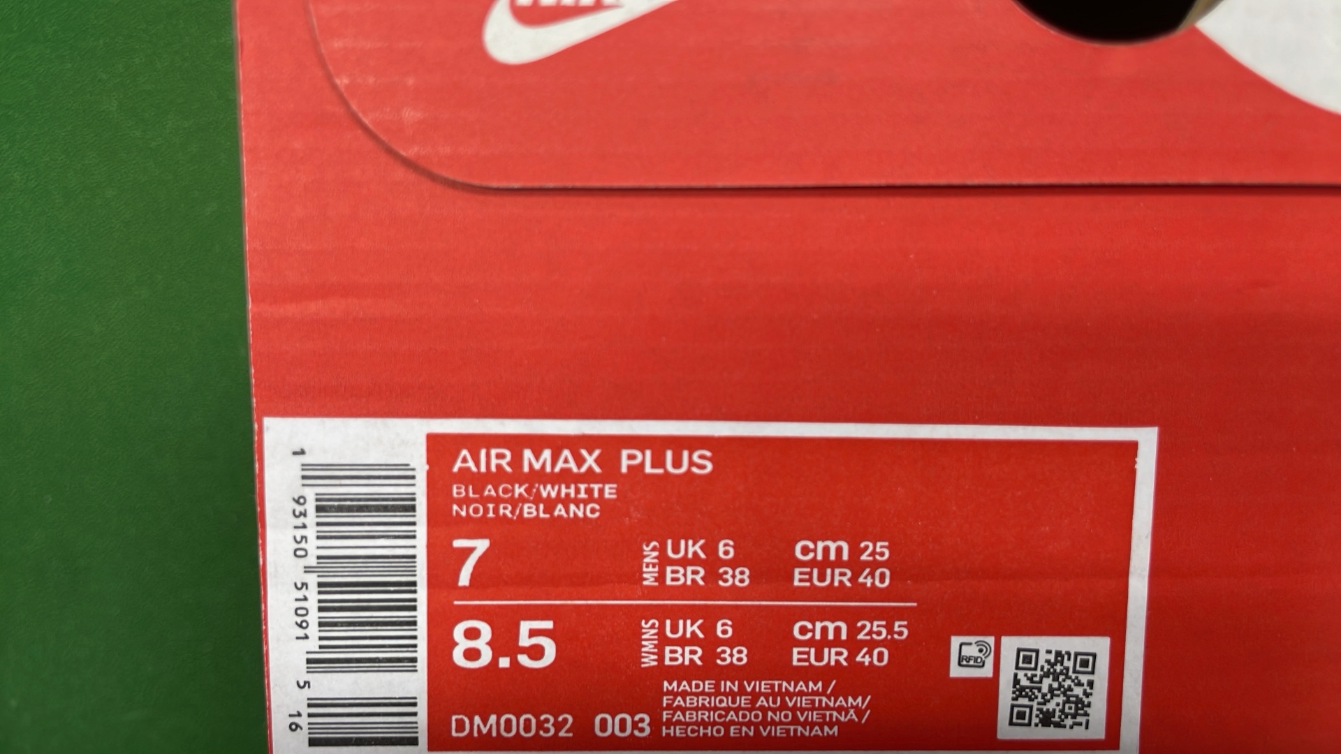 Nike Air Max Plus TN Sneakers for Men and Women