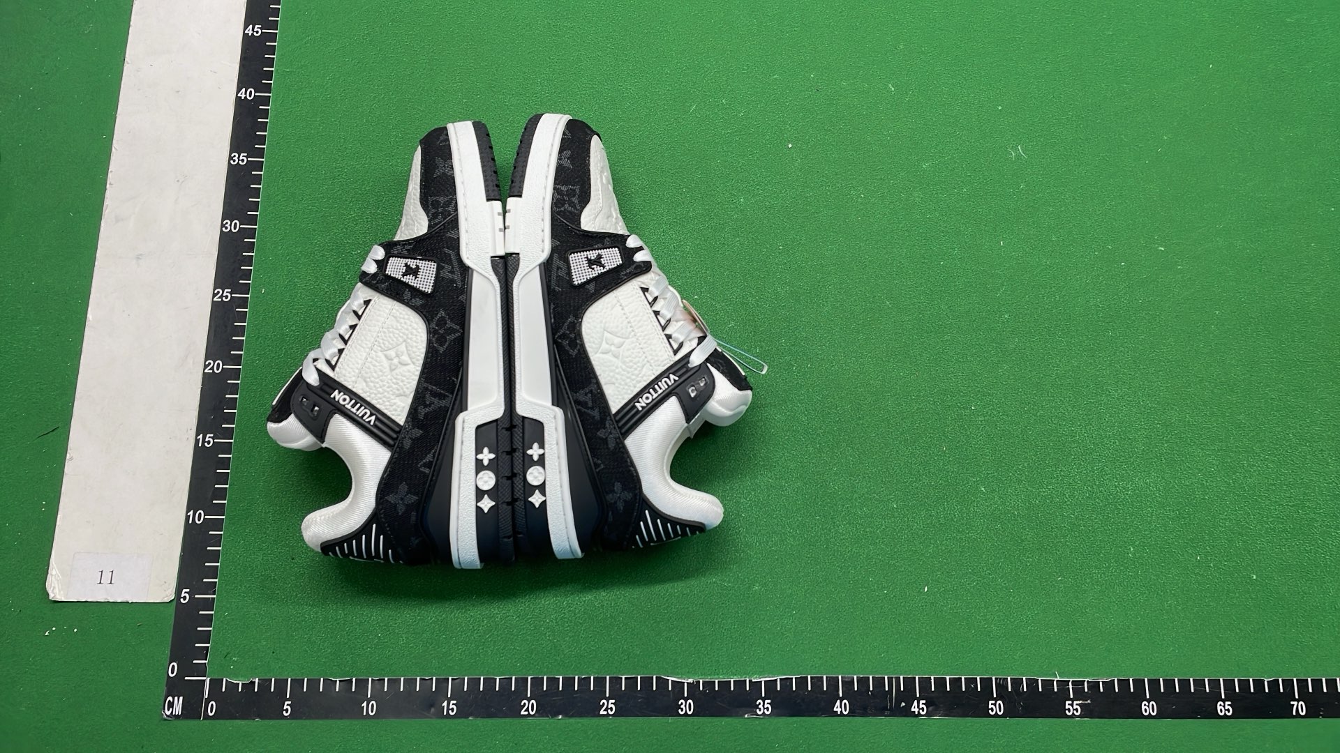 1:1 Batch LOUIS VUITTON Trainer Shoes  in the Best OopBuy Spreadsheet QC photos