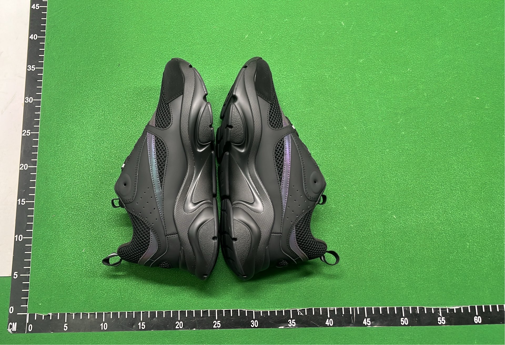1:1 Batch DIOR B22 Shoes-1  in the Best OopBuy Spreadsheet QC photos
