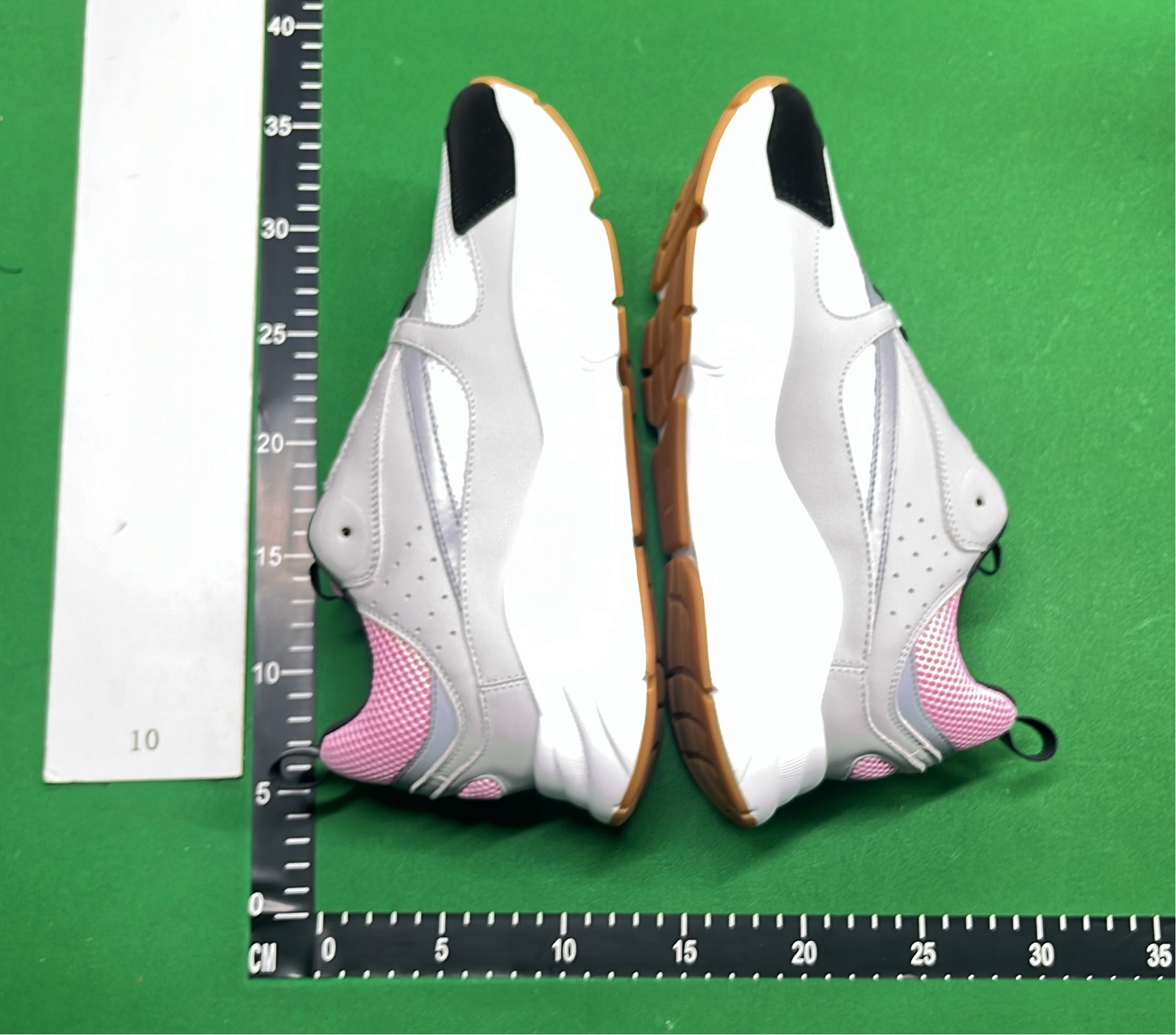 1:1 Batch DIOR B22 Shoes-1  in the Best OopBuy Spreadsheet QC photos