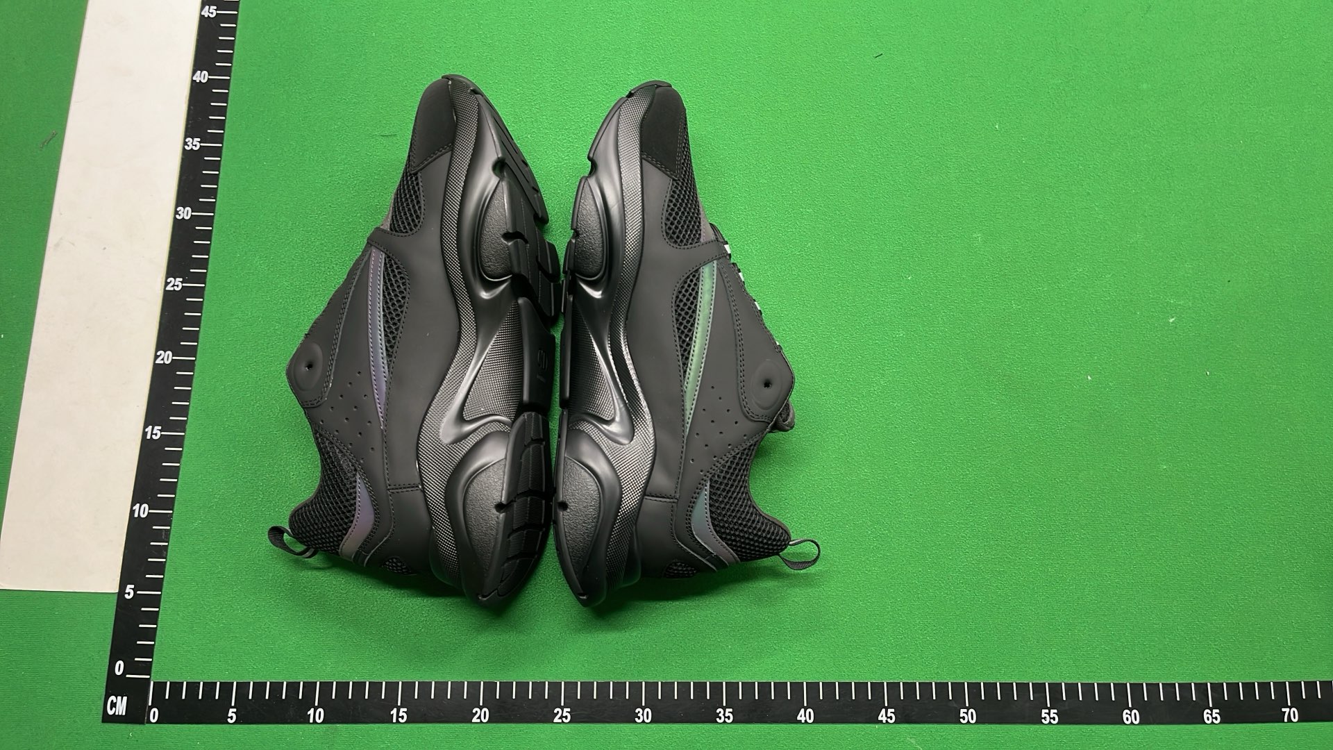 1:1 Batch DIOR B22 Shoes-1  in the Best OopBuy Spreadsheet QC photos