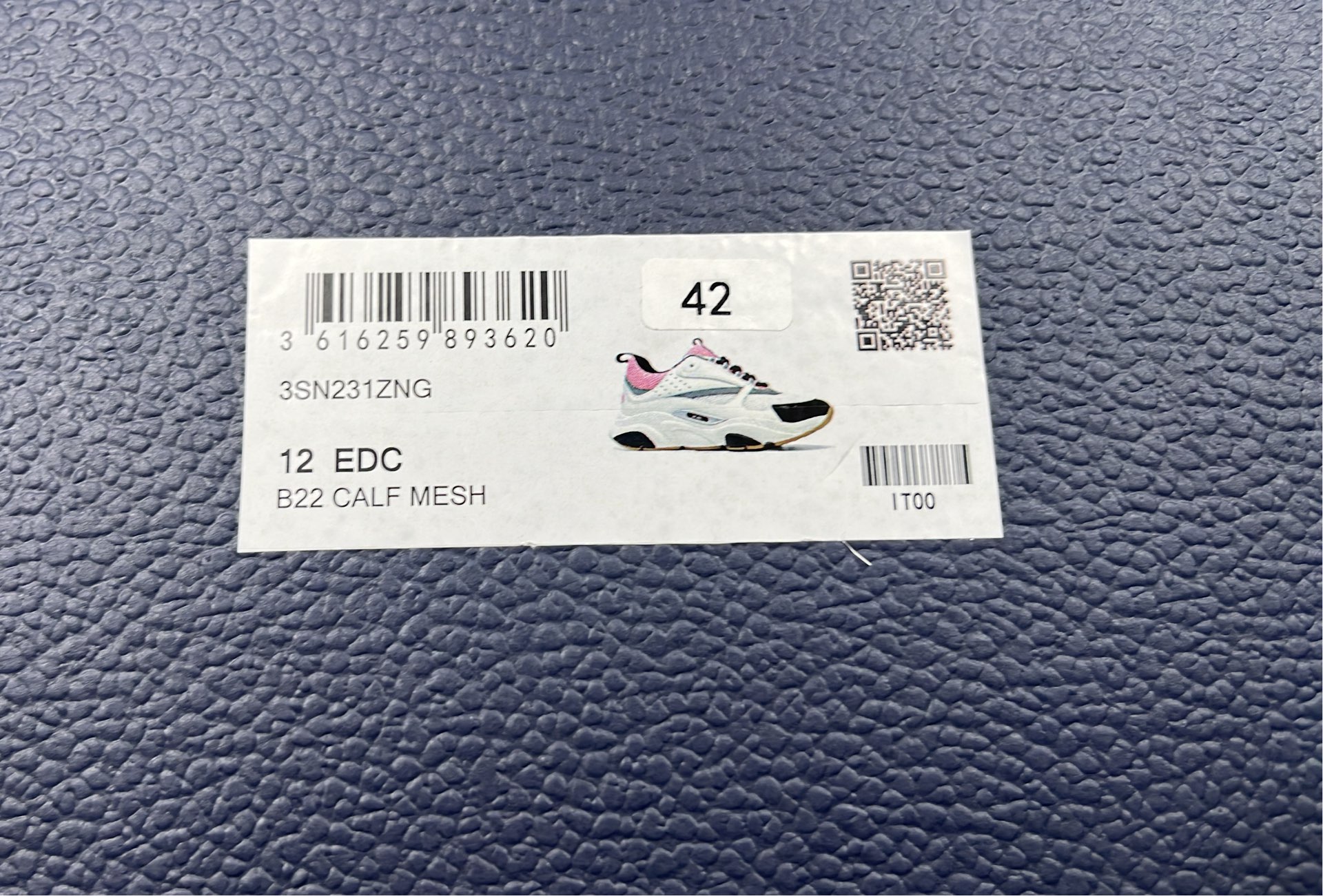 1:1 Batch DIOR B22 Shoes-1  in the Best OopBuy Spreadsheet QC photos