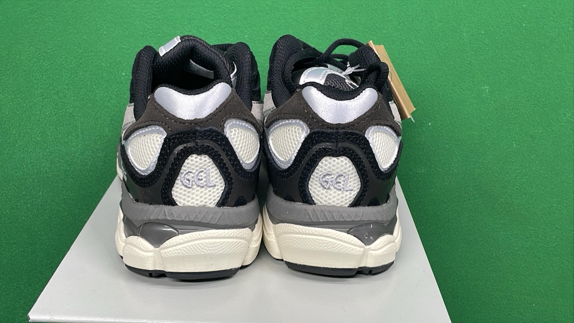 1:1 Batch Asics GEL-NYCshoes  in the Best OopBuy Spreadsheet QC photos