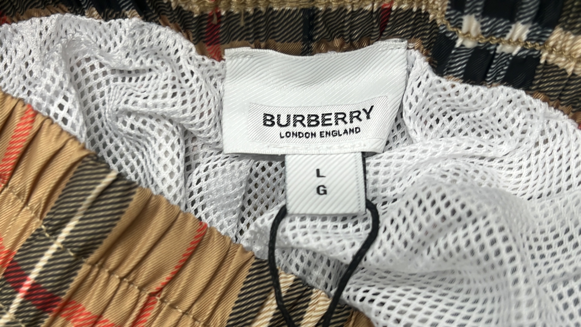 1:1 Batch Burberry shorts  in the Best OopBuy Spreadsheet QC photos