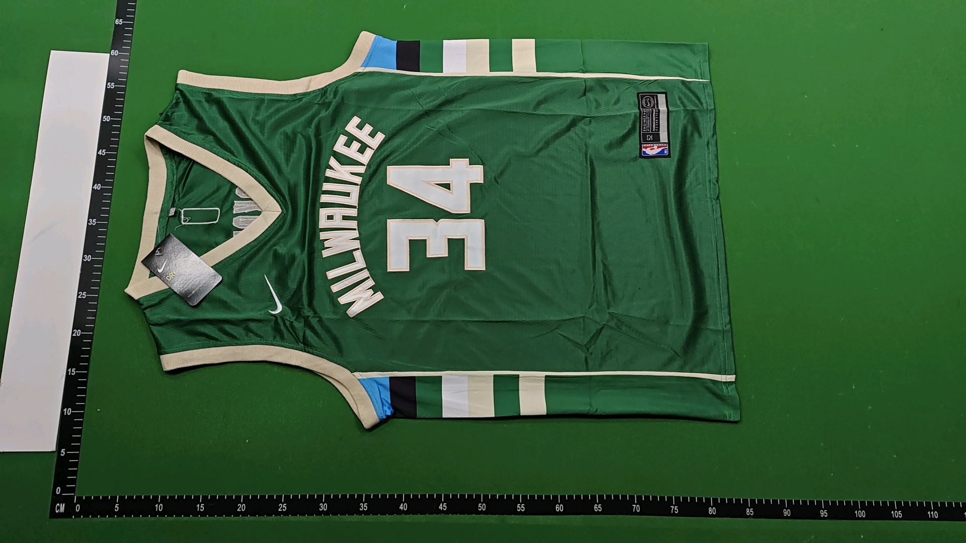 Milwaukee Bucks Giannis Antetokounmpo Jersey 34