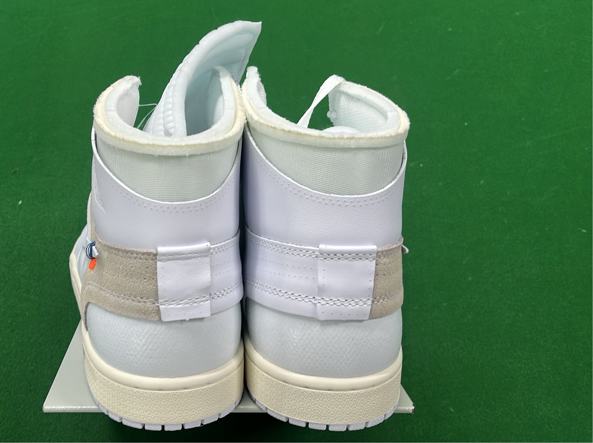 Air Jordan 1 High OG Sneakers Collection
