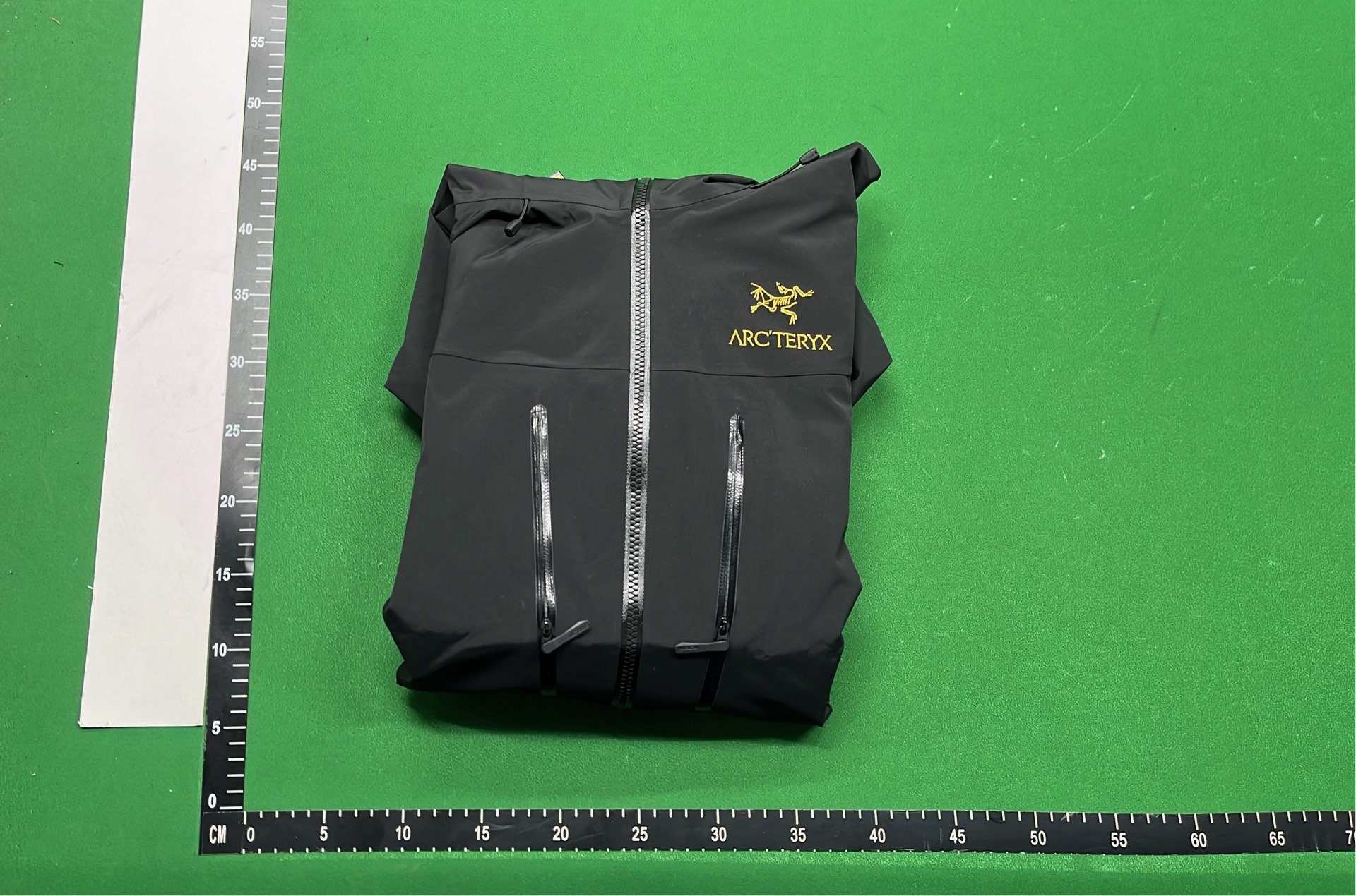 Men's Beta AR Jacket - Waterproof Hiking & Outdoor Performance Coat