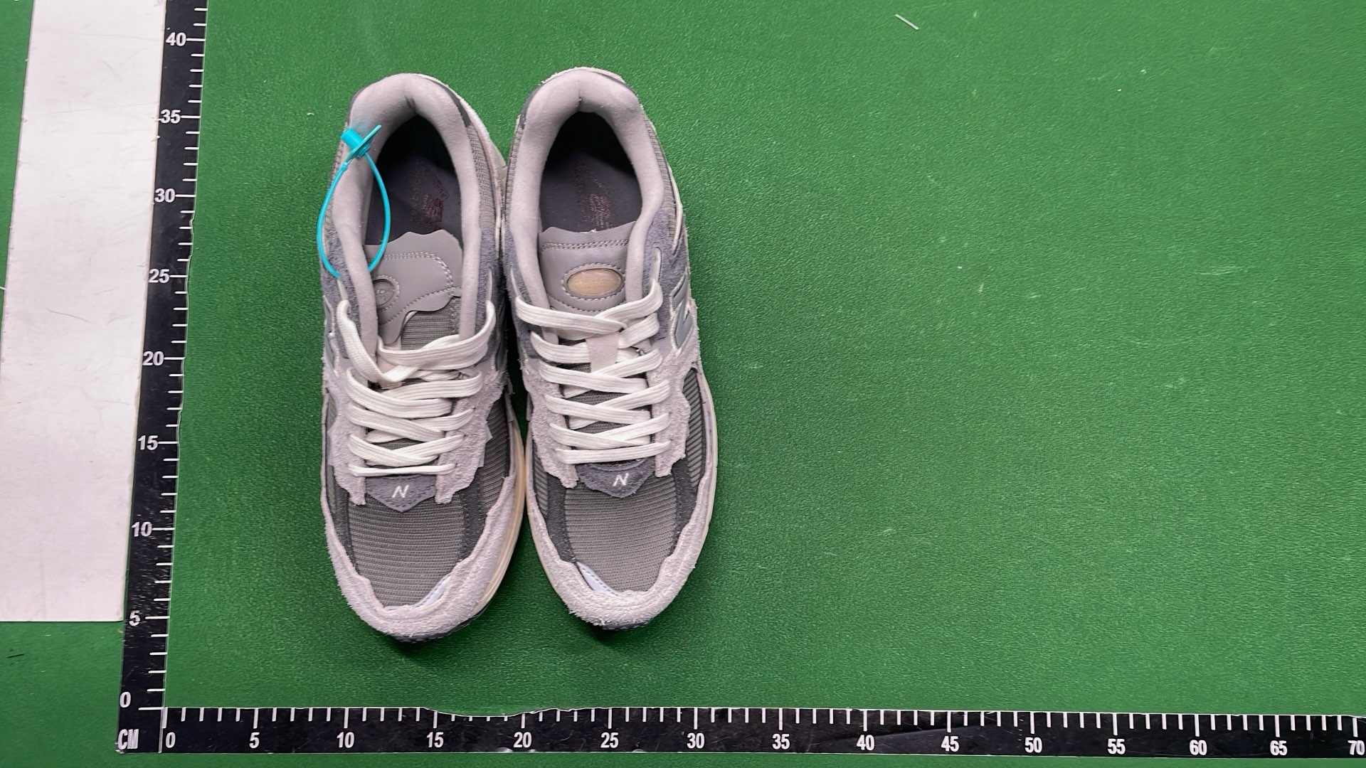 New Balance 2002R Grey Running Shoes for Men