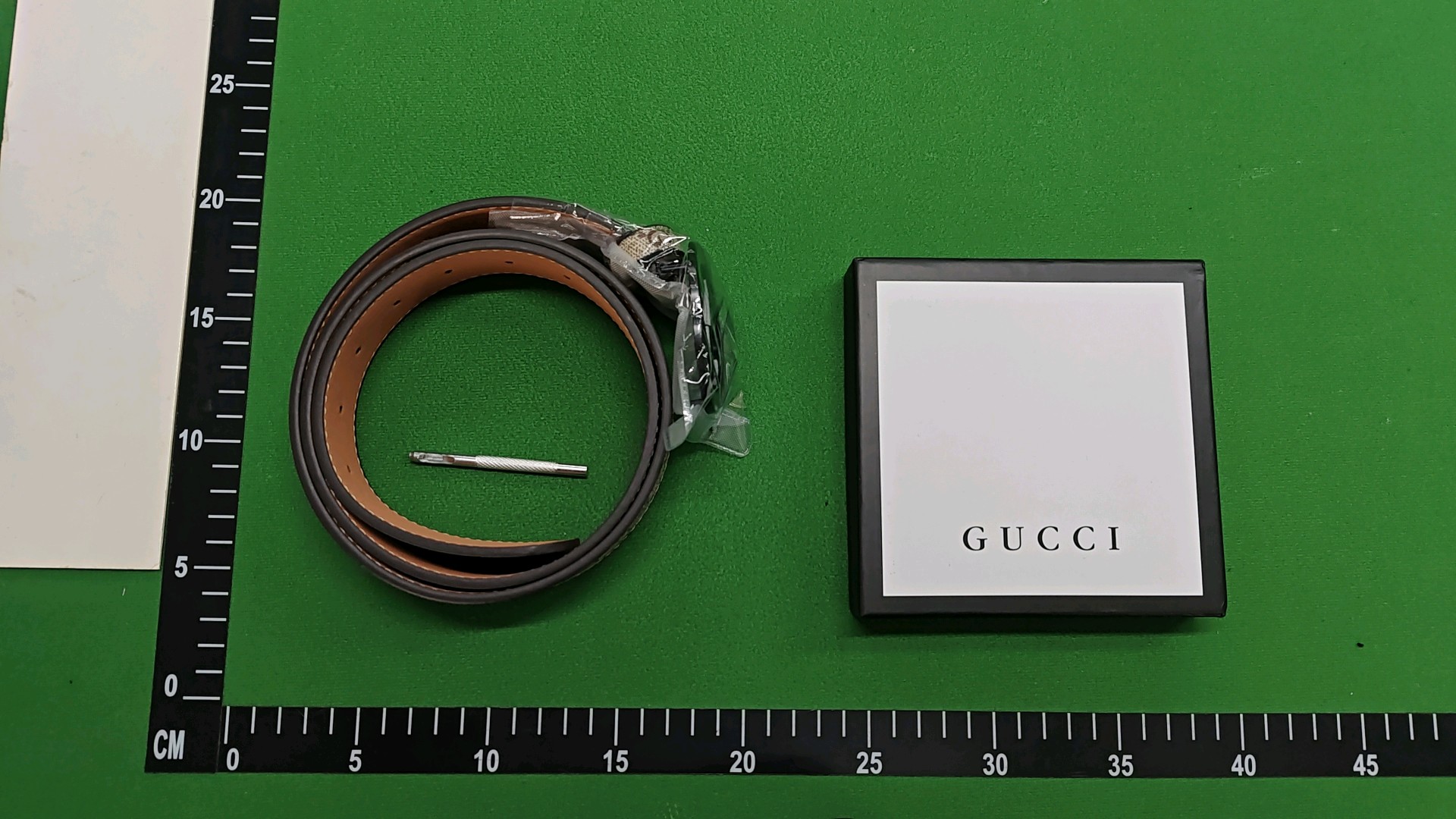 Gucci Double G Buckle Belt for Men and Women