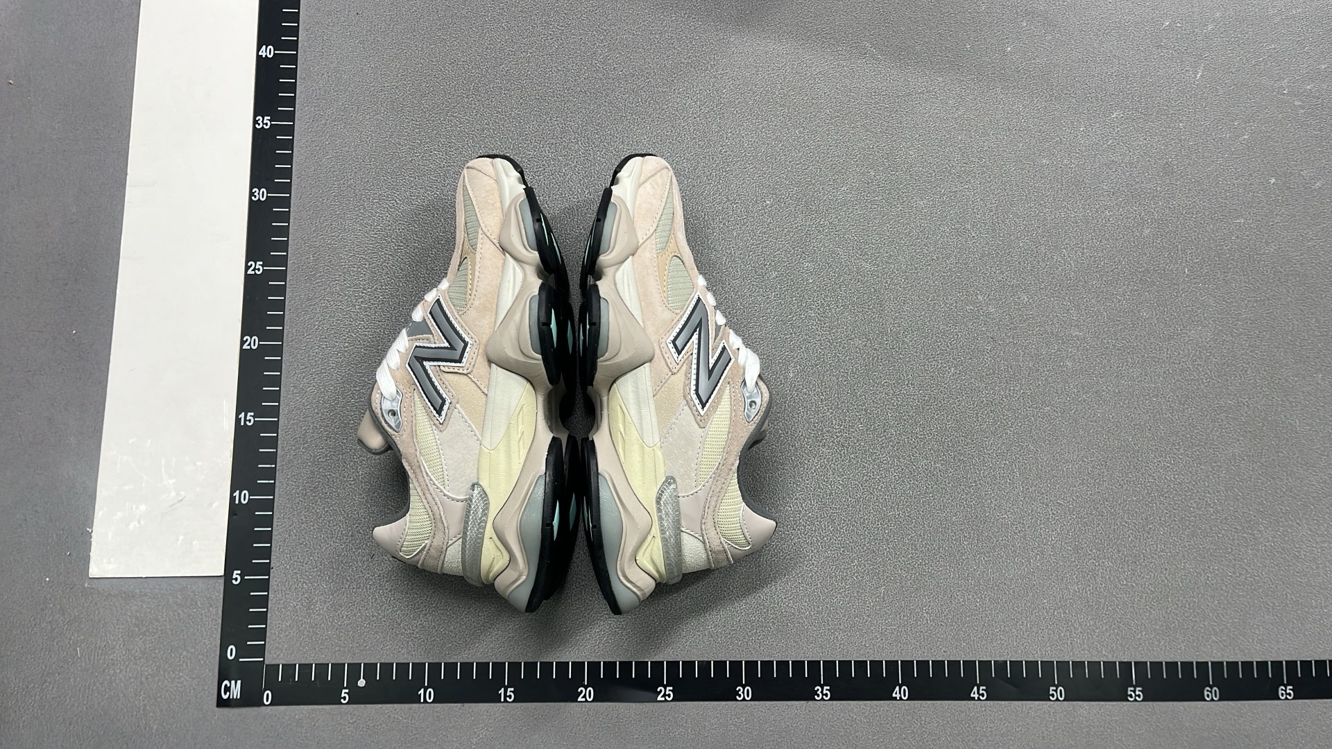 New Balance 9060 Sneakers for Men and Women