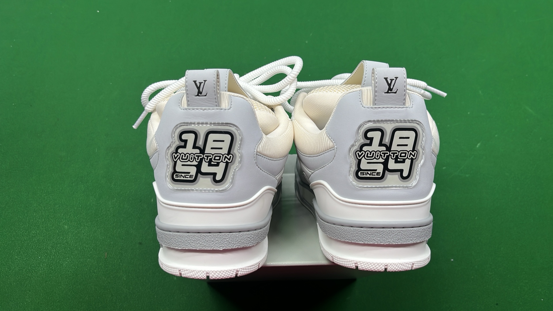 1:1 Batch LOUIS VUITTON shoes-1  in the Best OopBuy Spreadsheet QC photos