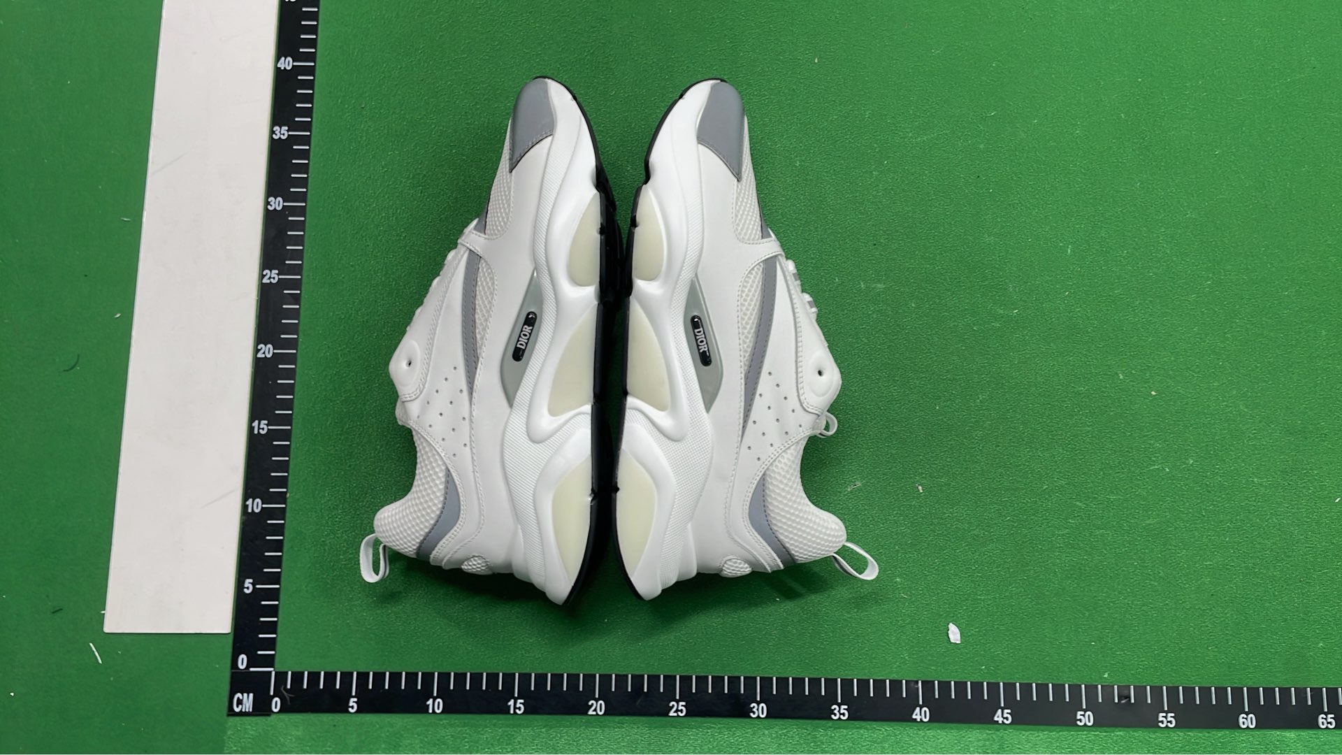 1:1 Batch DIOR B22 Shoes-1  in the Best OopBuy Spreadsheet QC photos