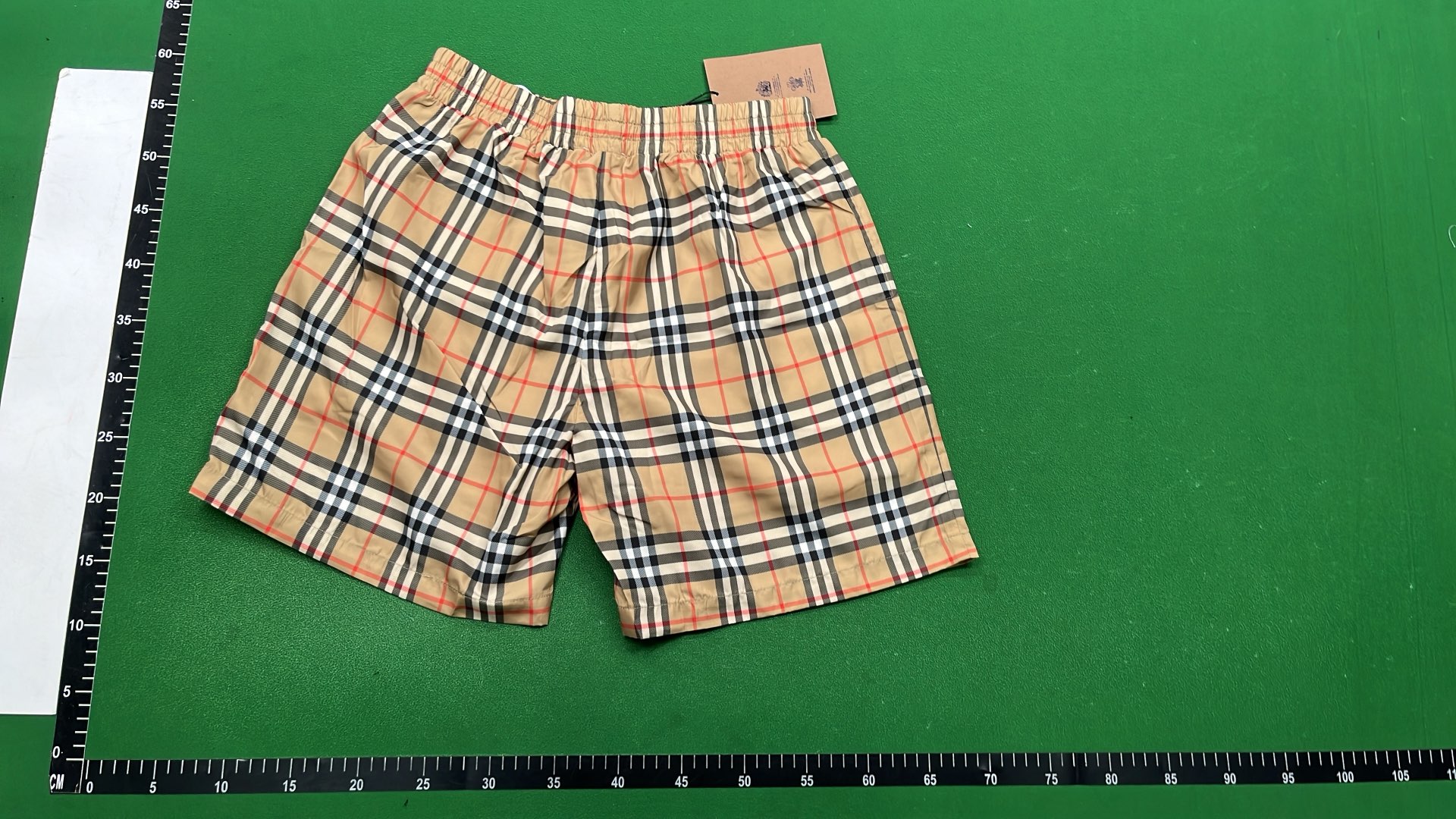1:1 Batch Burberry shorts  in the Best OopBuy Spreadsheet QC photos