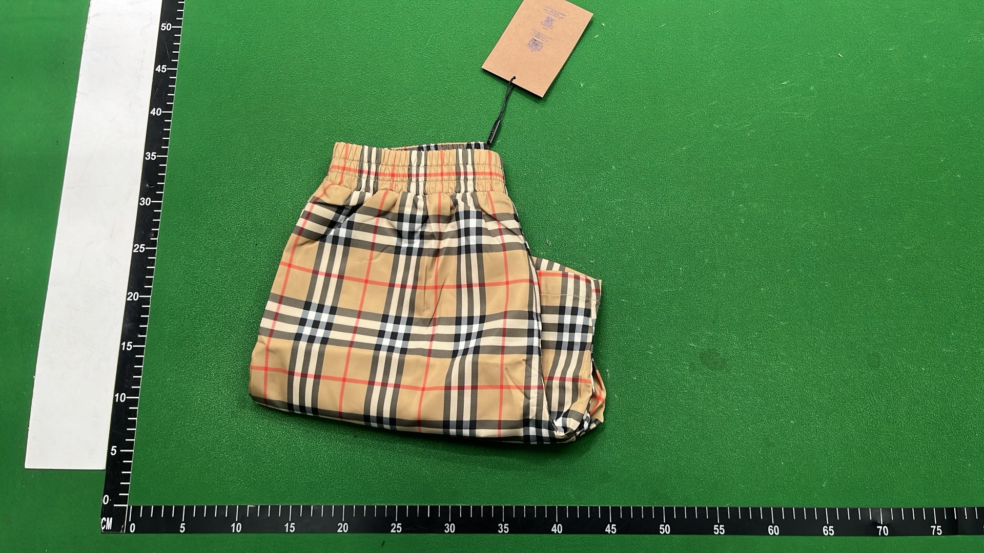 1:1 Batch Burberry shorts  in the Best OopBuy Spreadsheet QC photos