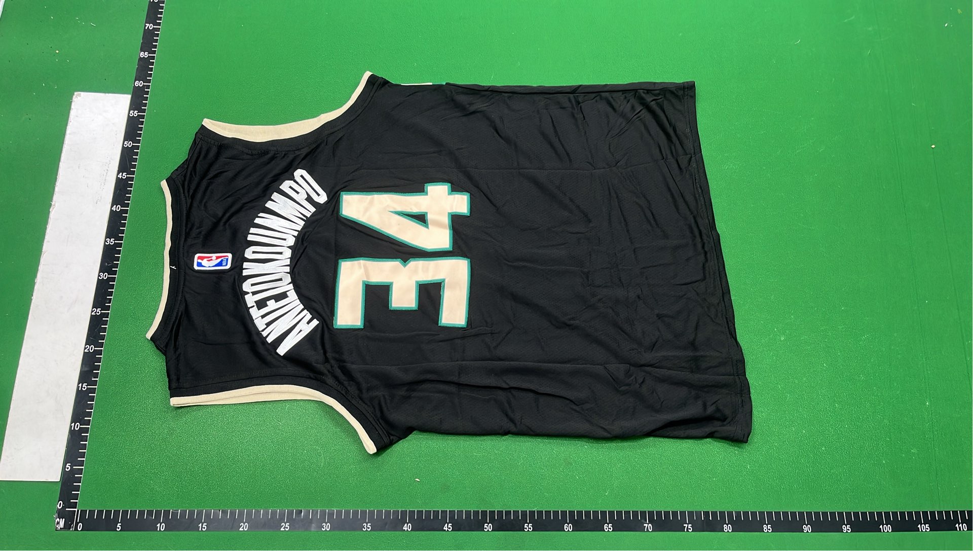 Milwaukee Bucks Giannis Antetokounmpo Jersey 34