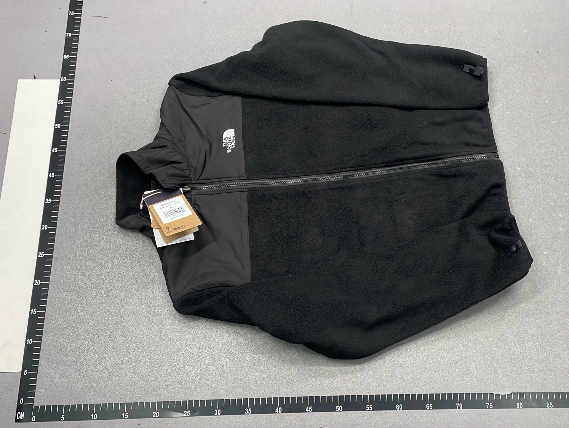 The North Face Black Fleece Jacket with Full Zip and Logo