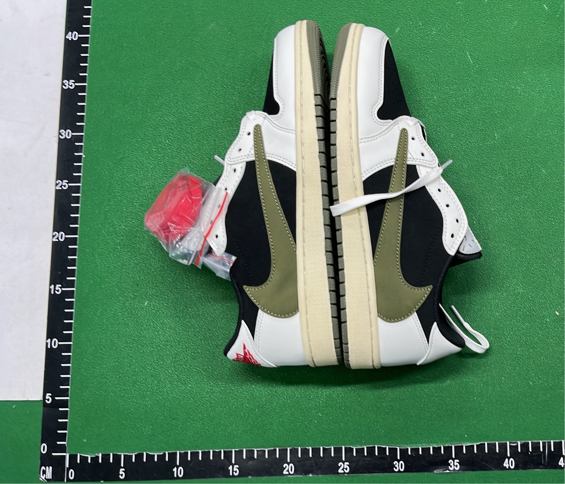Air Jordan 1 Low Travis Scott Cactus Jack