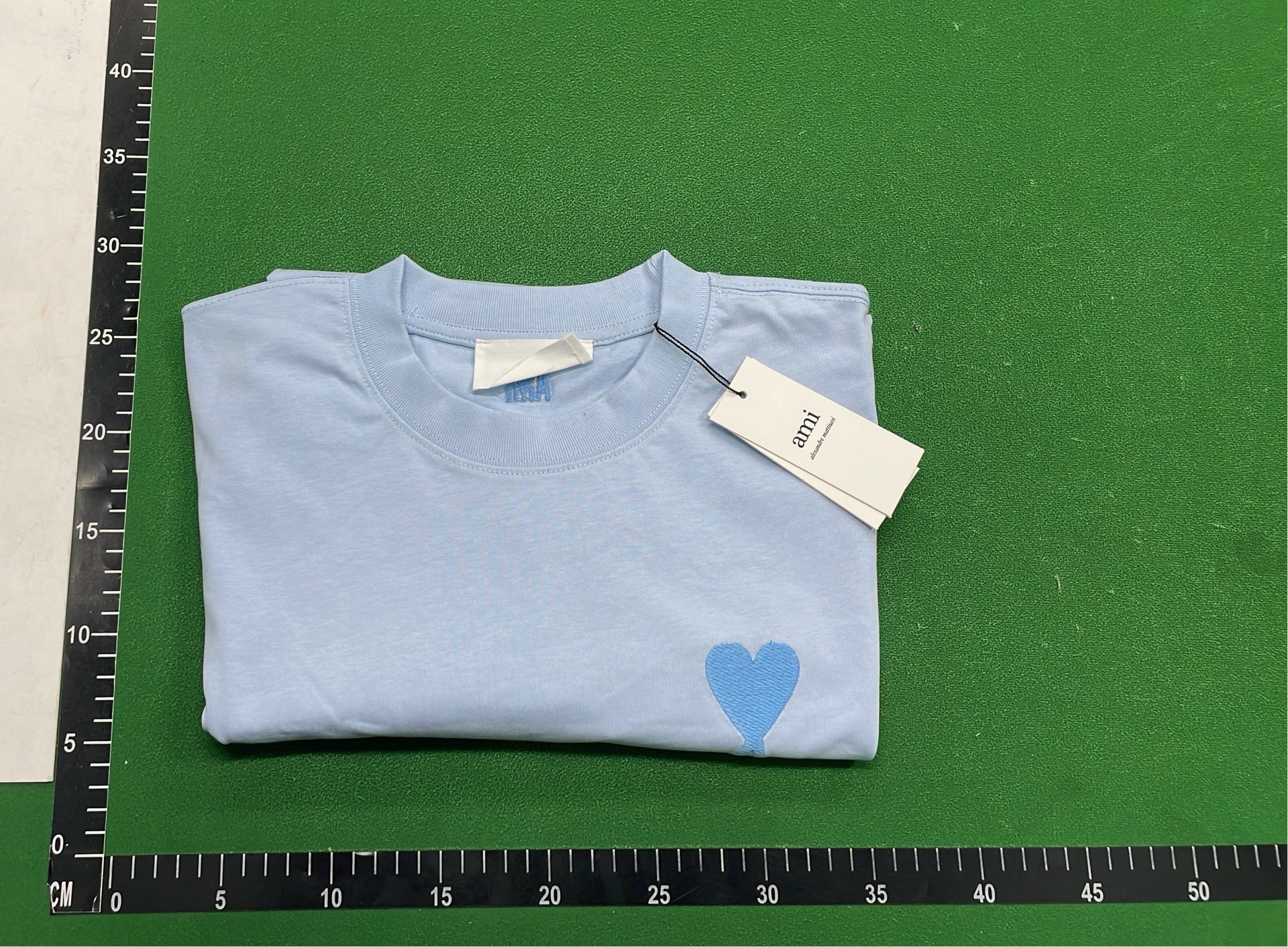 Ami Paris Heart Logo T-Shirt Collection