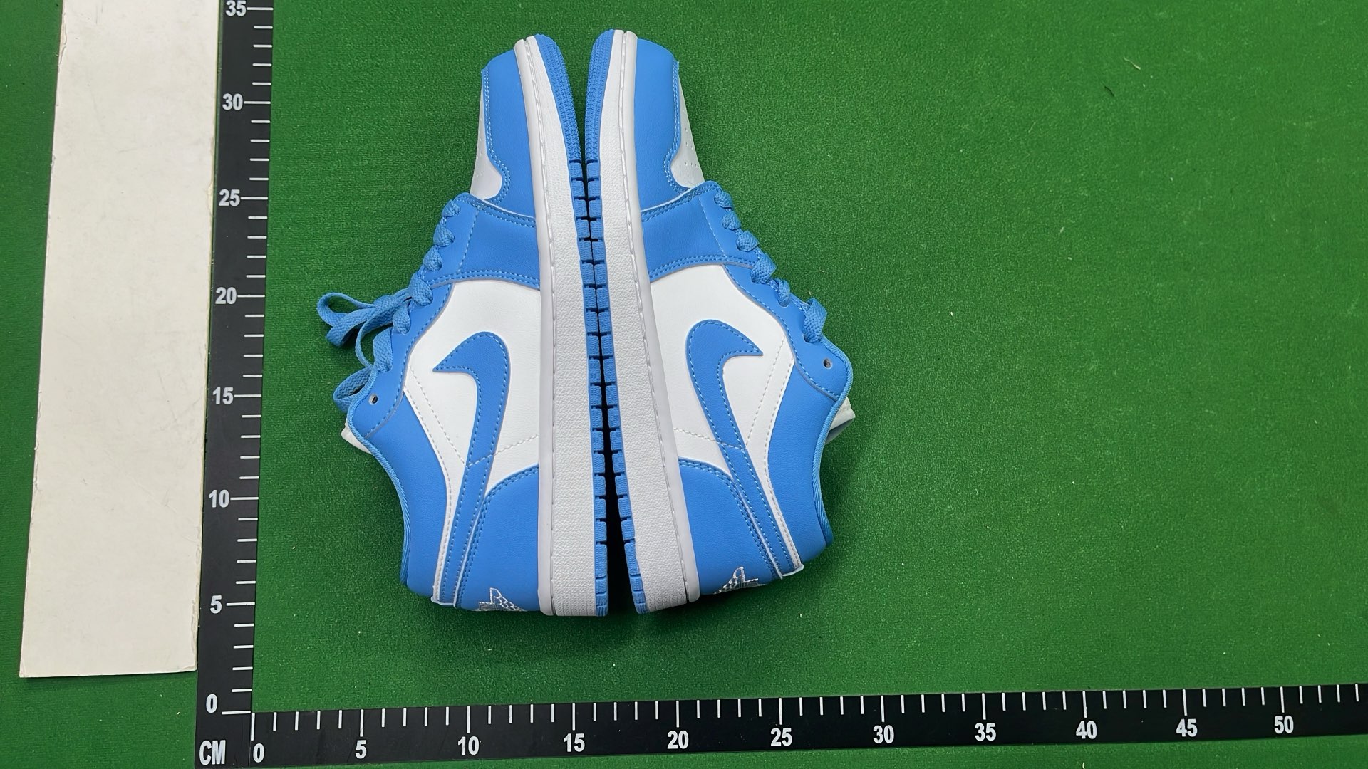 W-AJ1 Low Custom Pattern Sneakers
