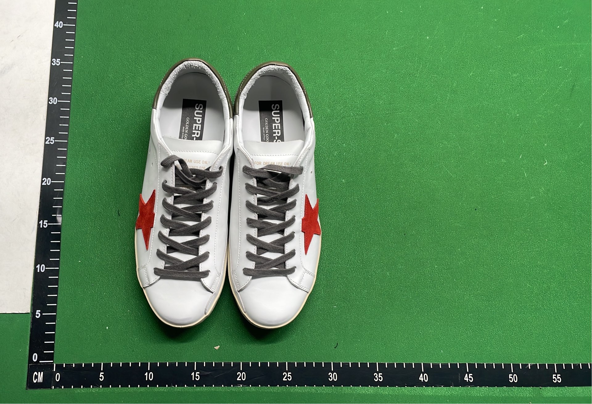 Golden Goose GGDB/SS STAR White Sneakers with Pink Accent