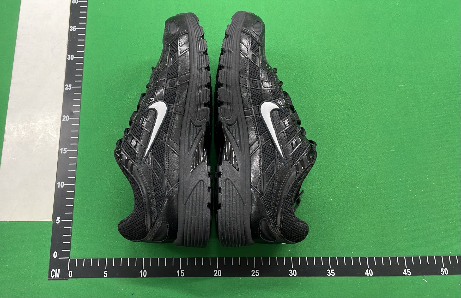 Nike Air Zoom Vomero 14 Running Shoes - Men's Athletic Sneakers