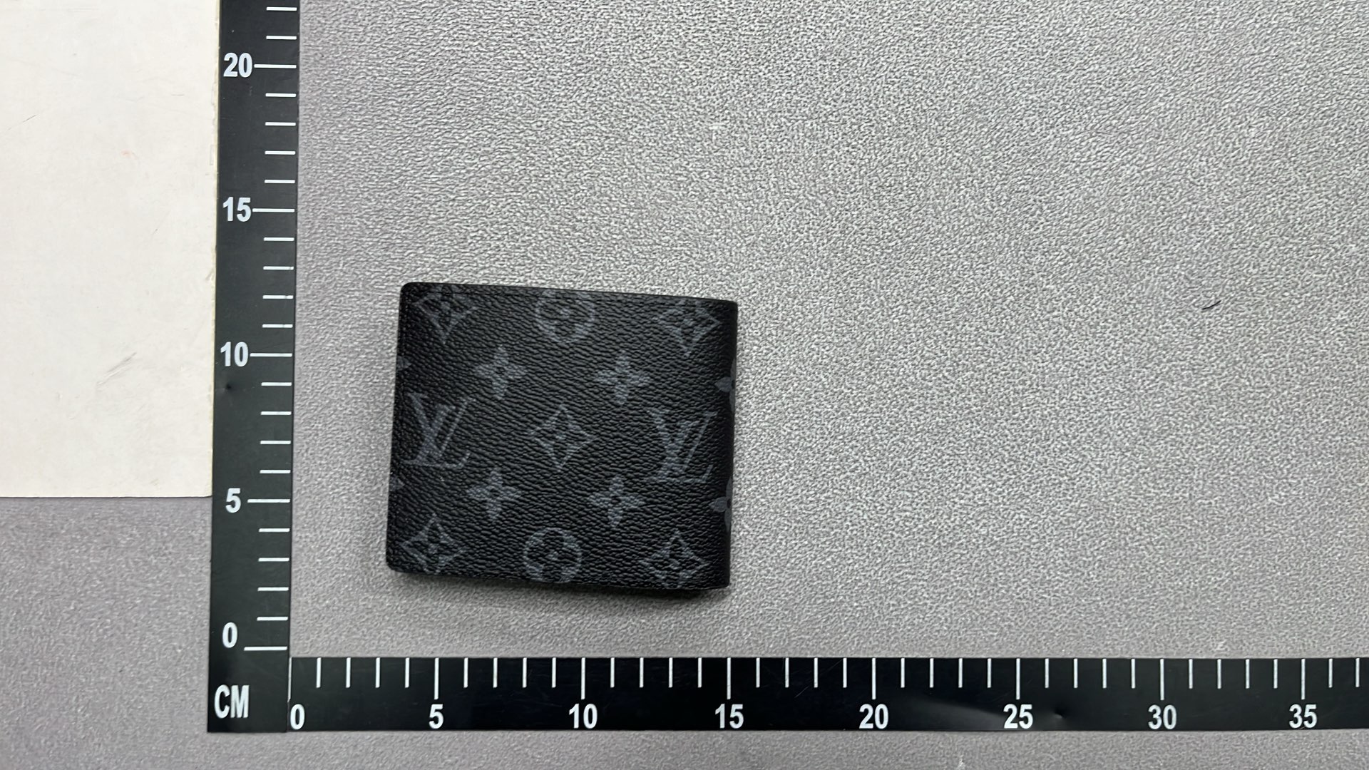 Louis Vuitton Wallet Model 62664 Monogram Damier Canvas