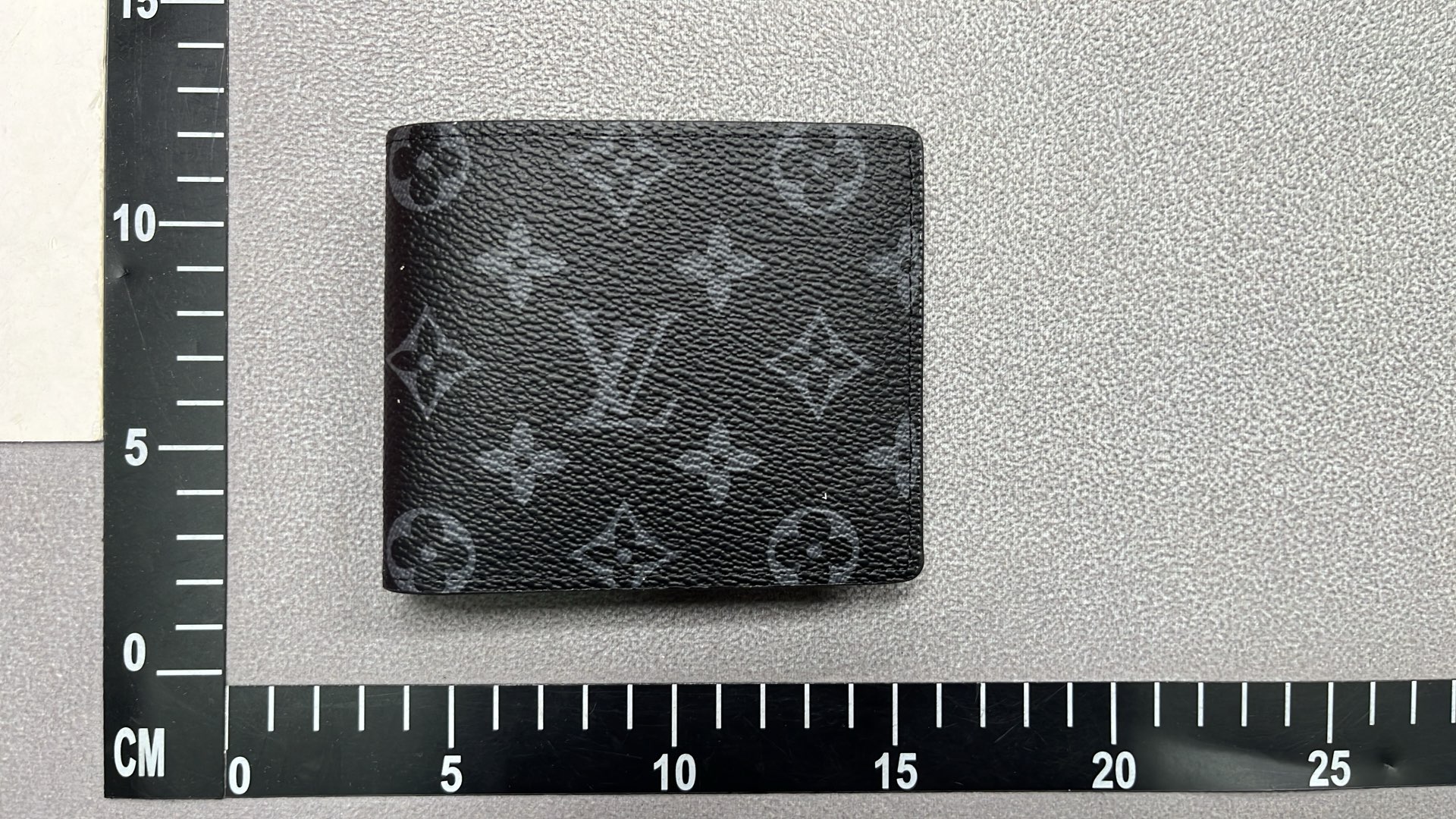 Louis Vuitton Wallet Model 62664 Monogram Damier Canvas