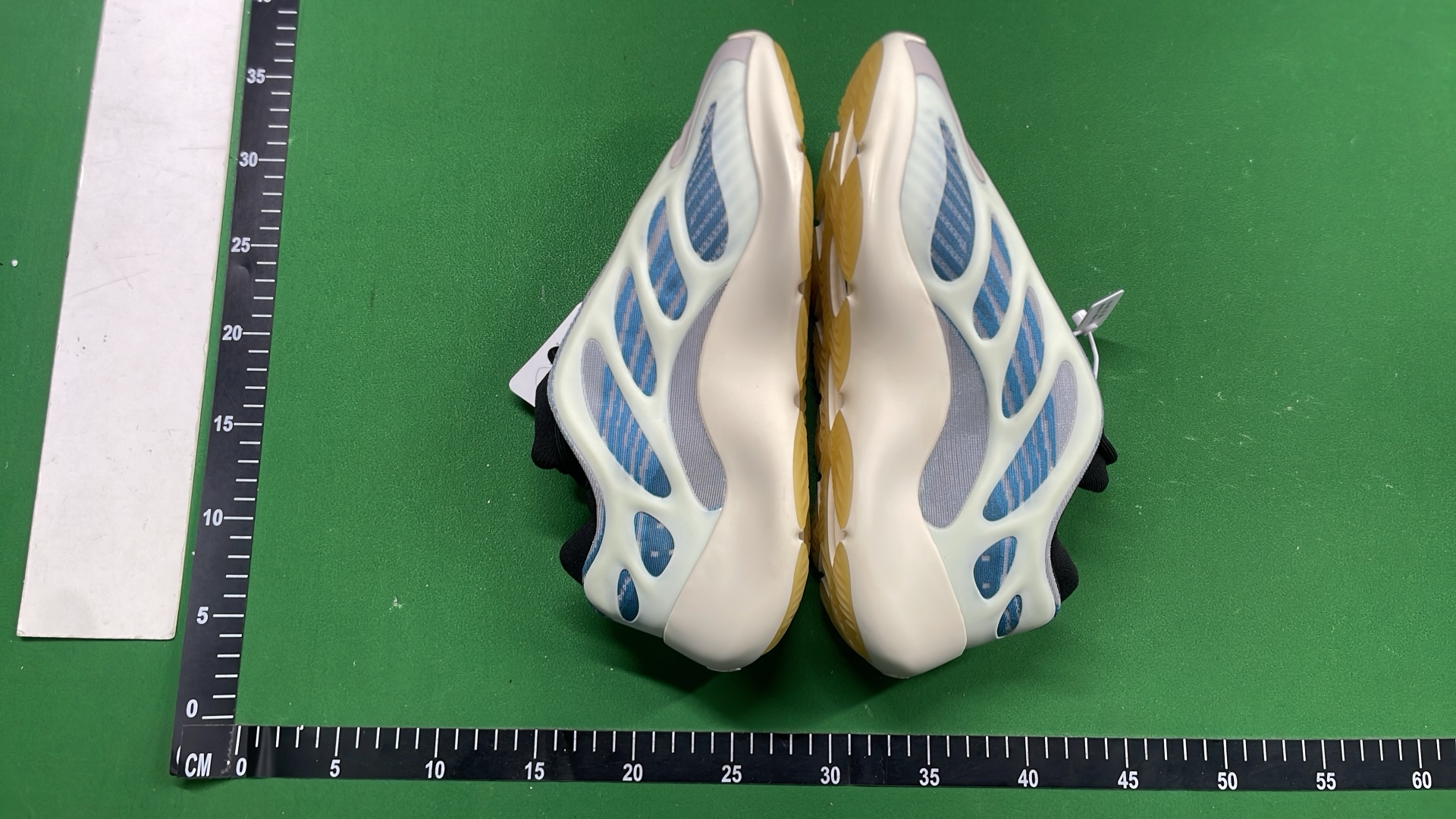 YEEZY 700 V3 Shark Breeder S2 Edition Sneakers
