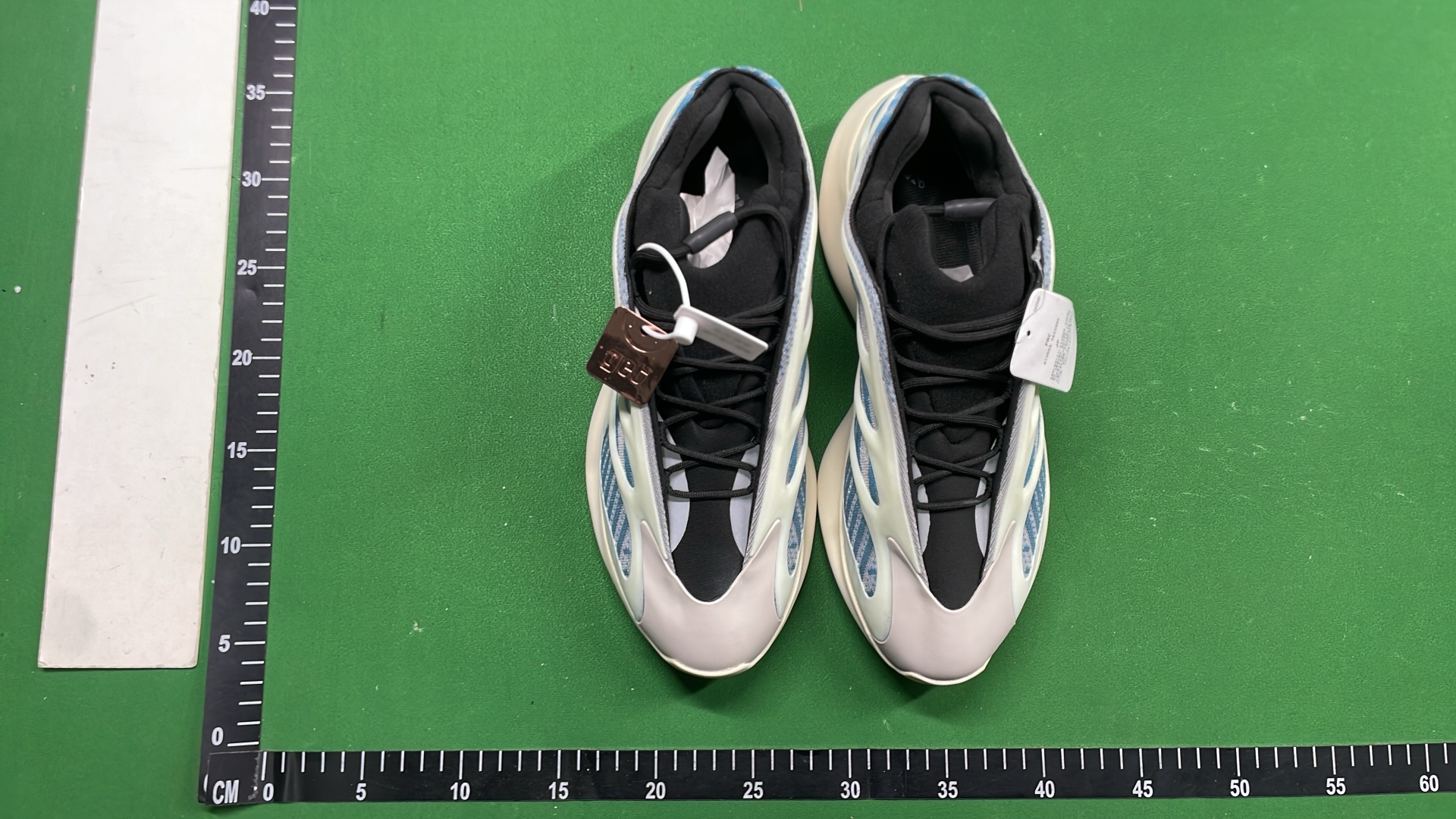 YEEZY 700 V3 Shark Breeder S2 Edition Sneakers