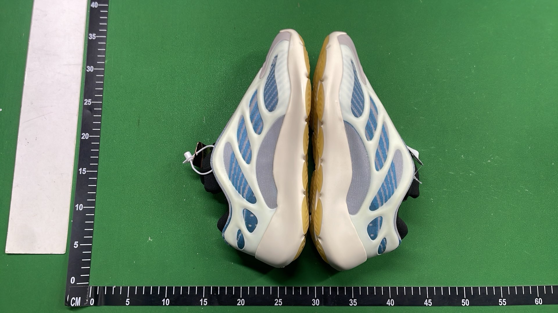 YEEZY 700 V3 Shark Breeder S2 Edition Sneakers