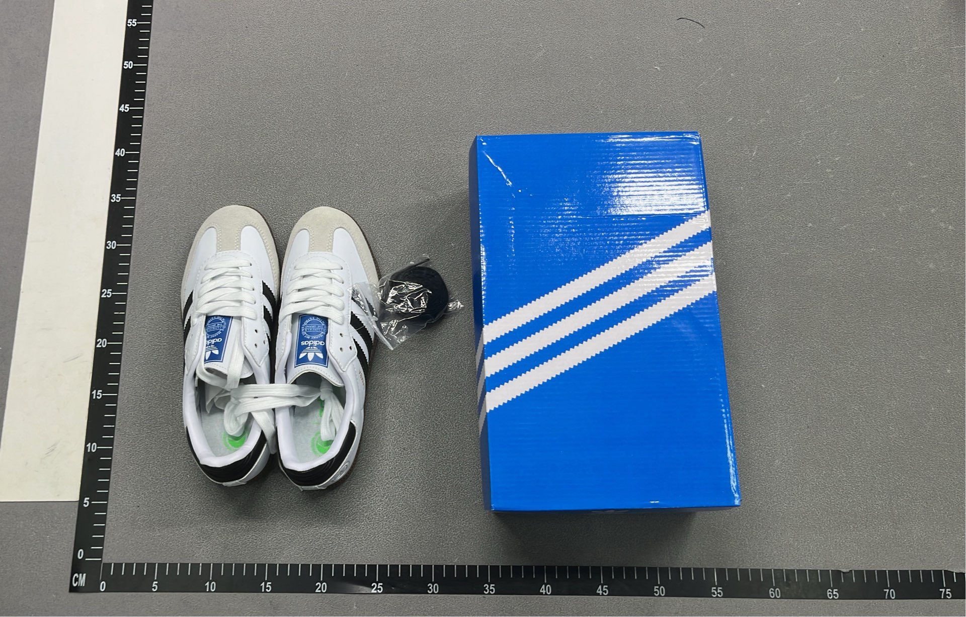 Adidas Samba OG Classic Retro Sneakers