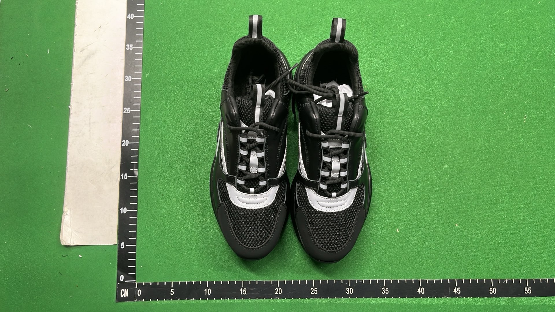 Nike Air Huarache White Black Running Shoes