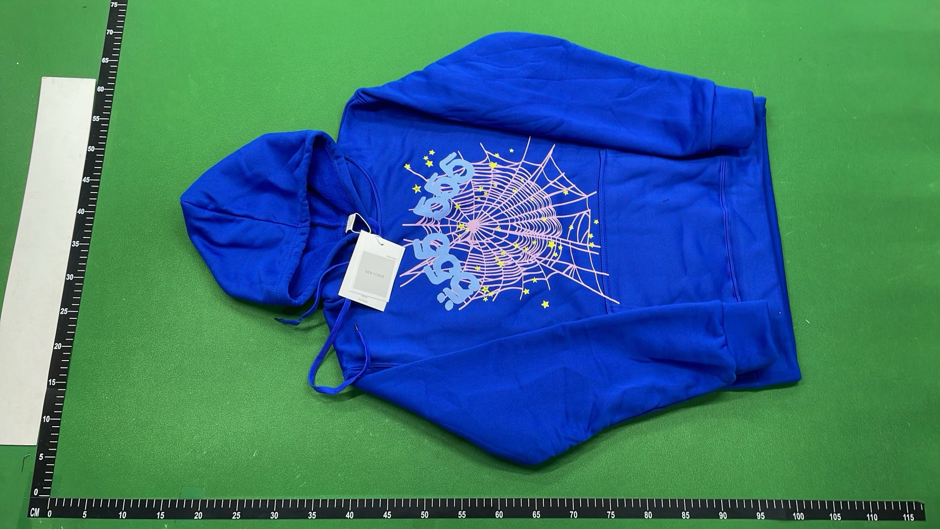 Spider! Glow-in-the-Dark Hoodie - Trendy Streetwear Sweatshirt